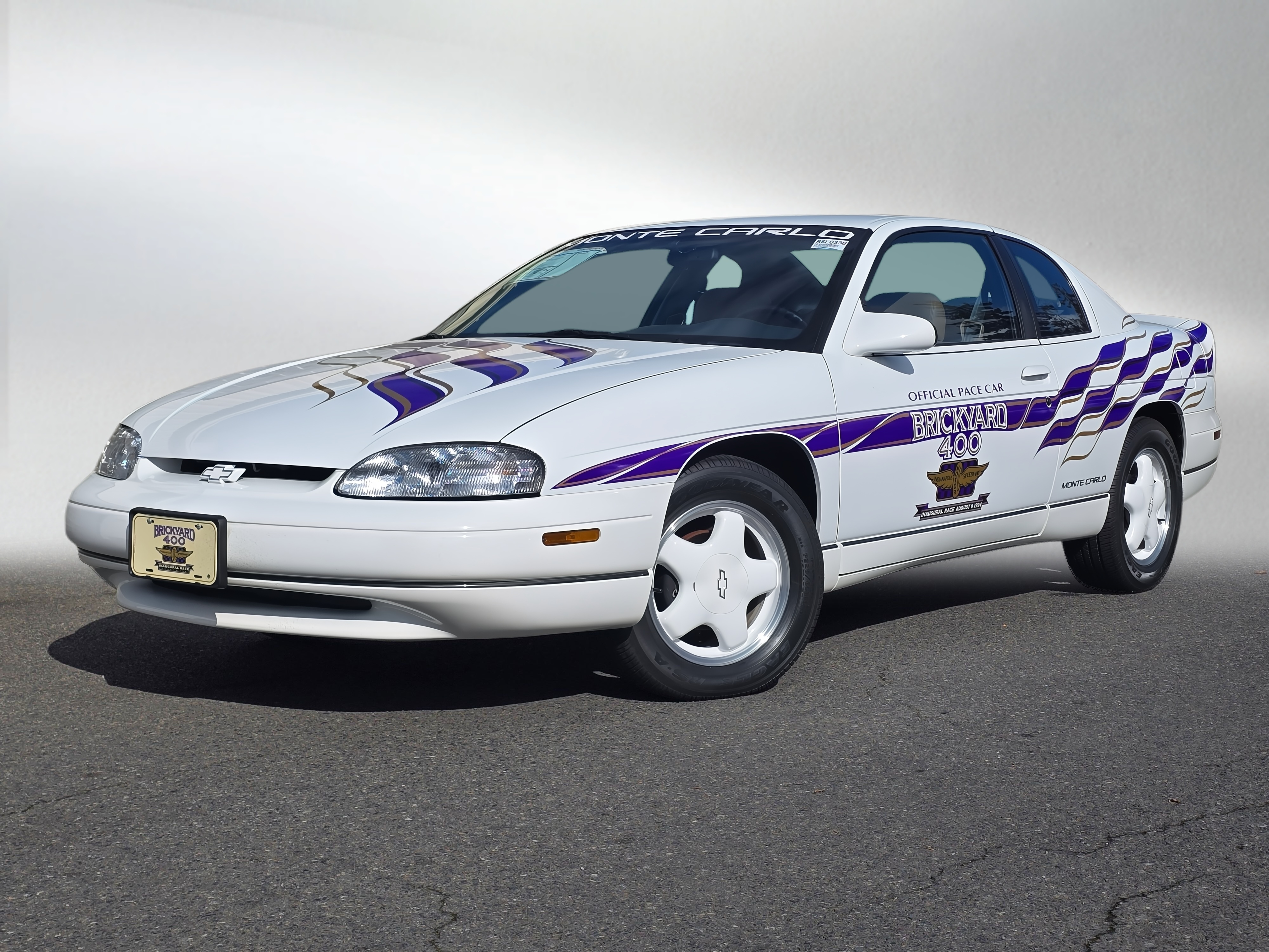 White 1995 Chevrolet Monte Carlo Coupe Front-Wheel Drive 4-Speed Automatic