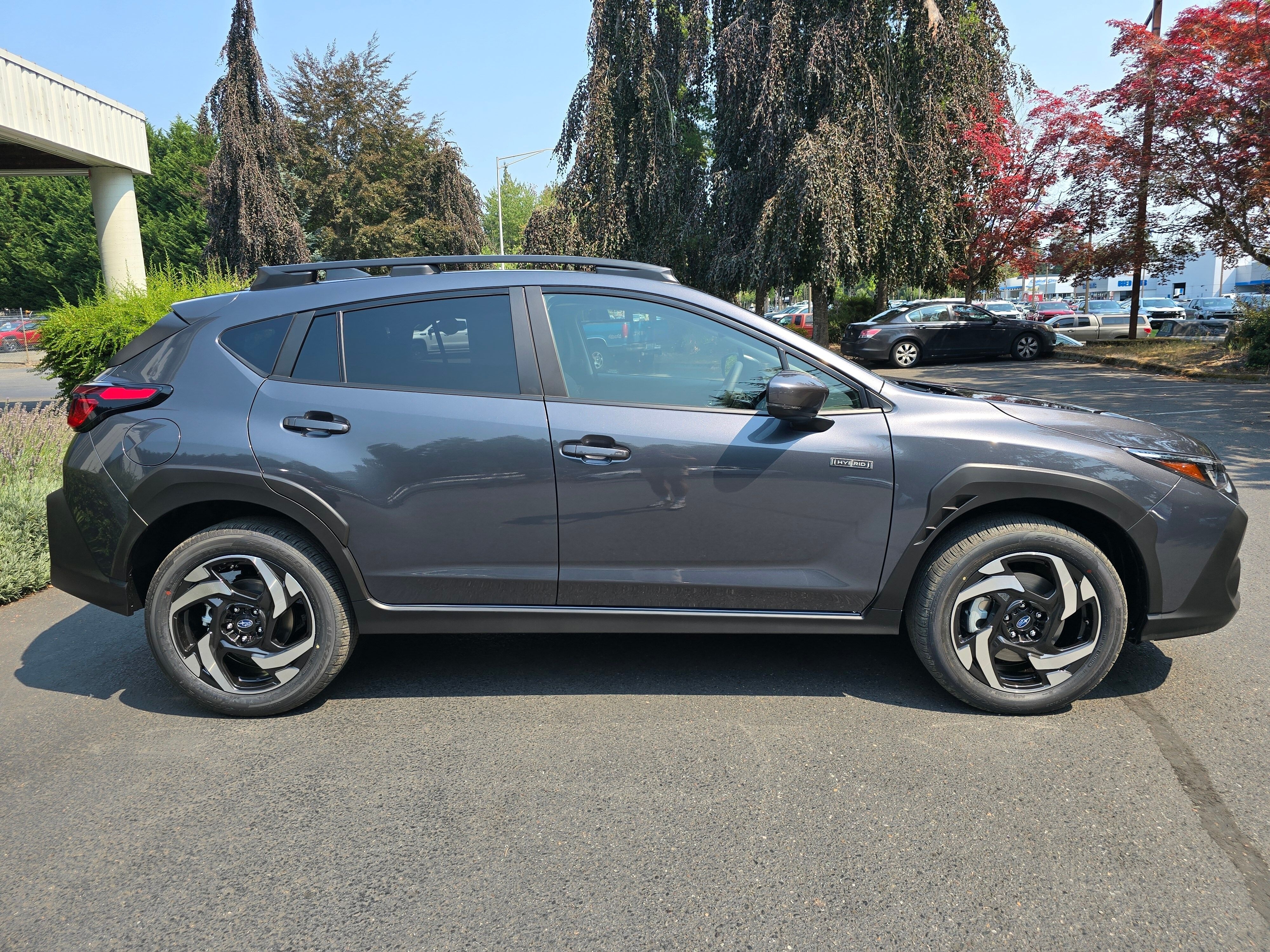 New 2026 MAGNETITE GRAY PEARL Subaru Limited Hybrid image 3