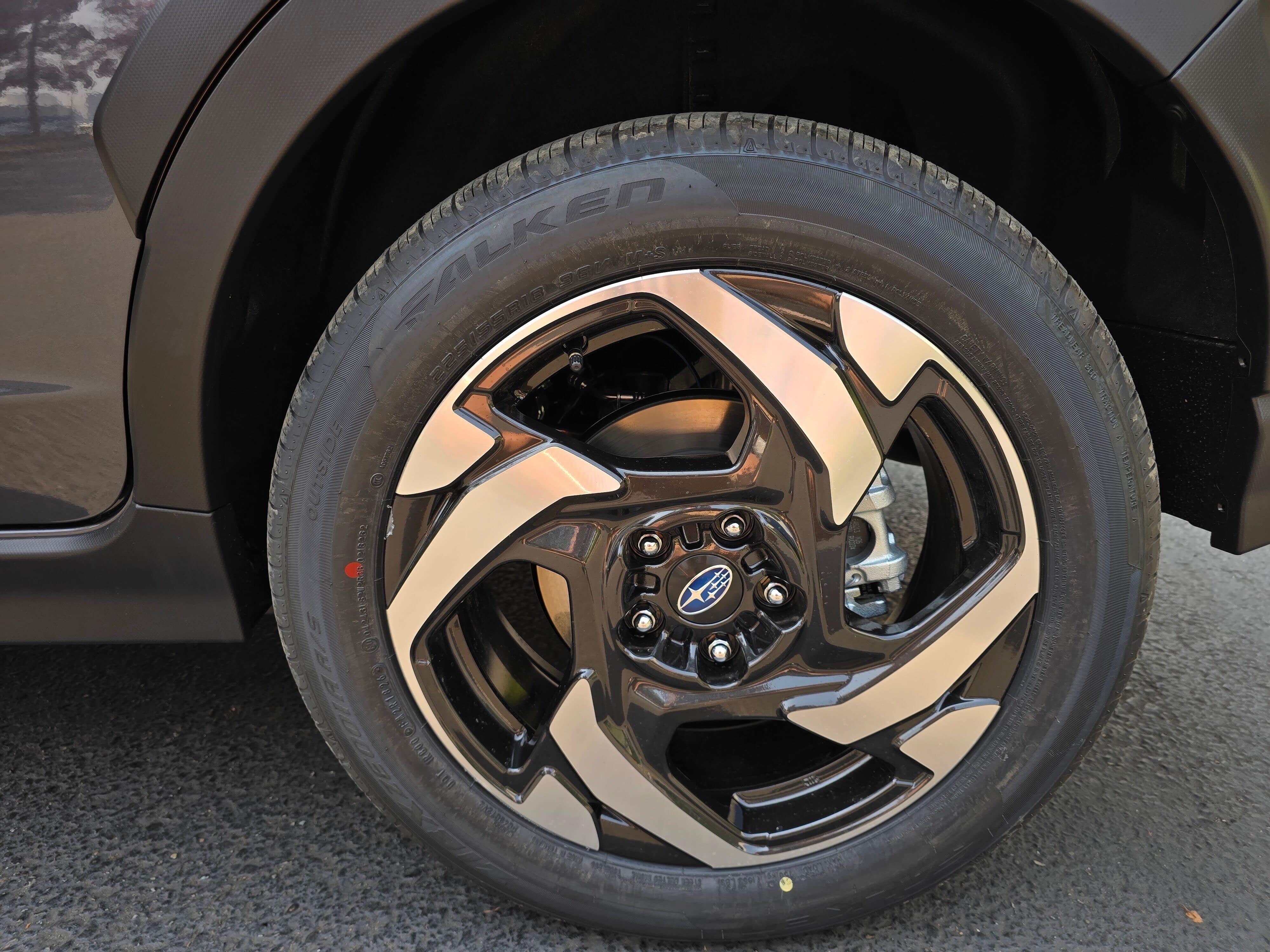New 2026 MAGNETITE GRAY PEARL Subaru Limited Hybrid image 6