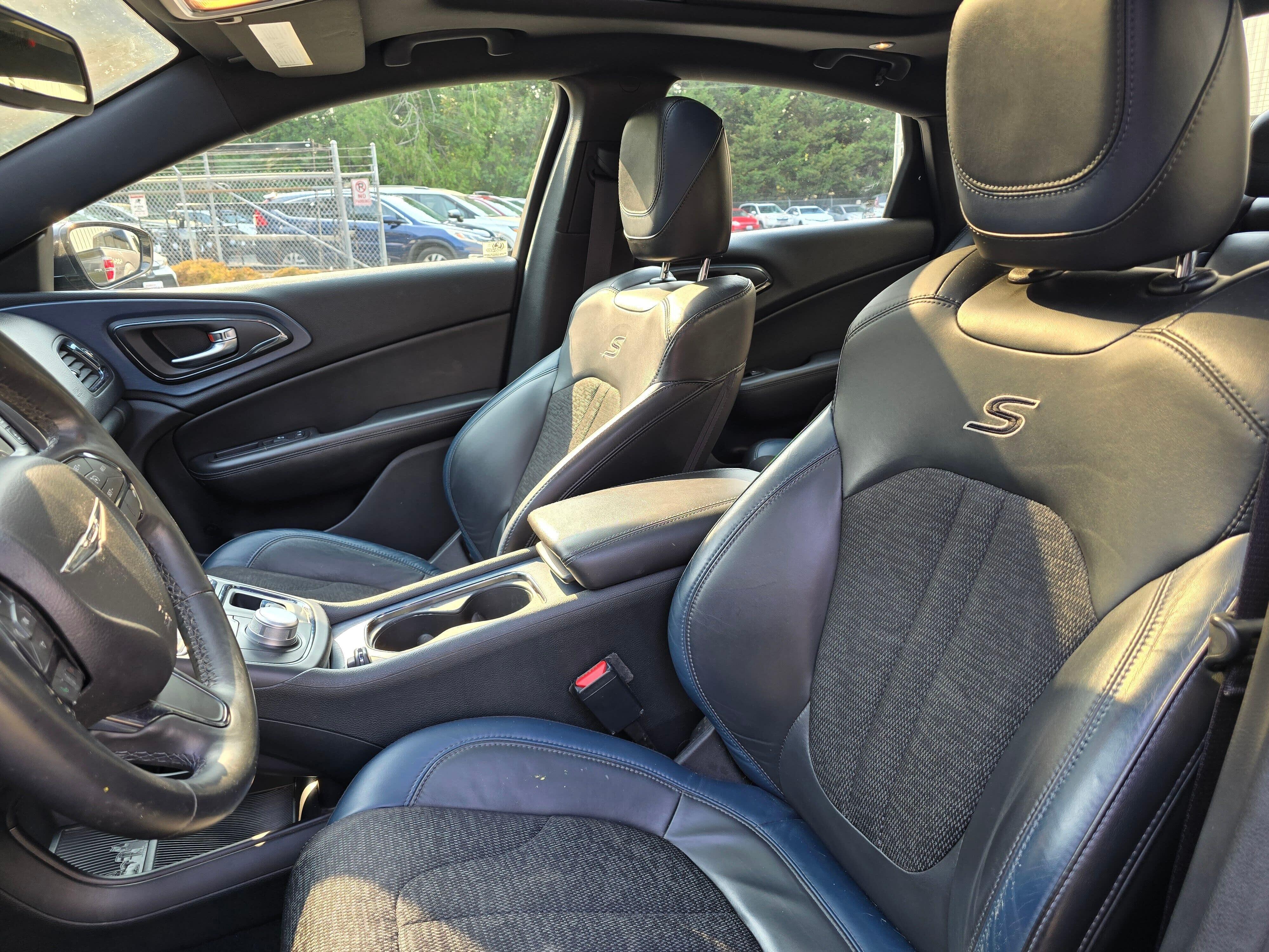 Used 2015 Crystal Metallic Chrysler S image 12