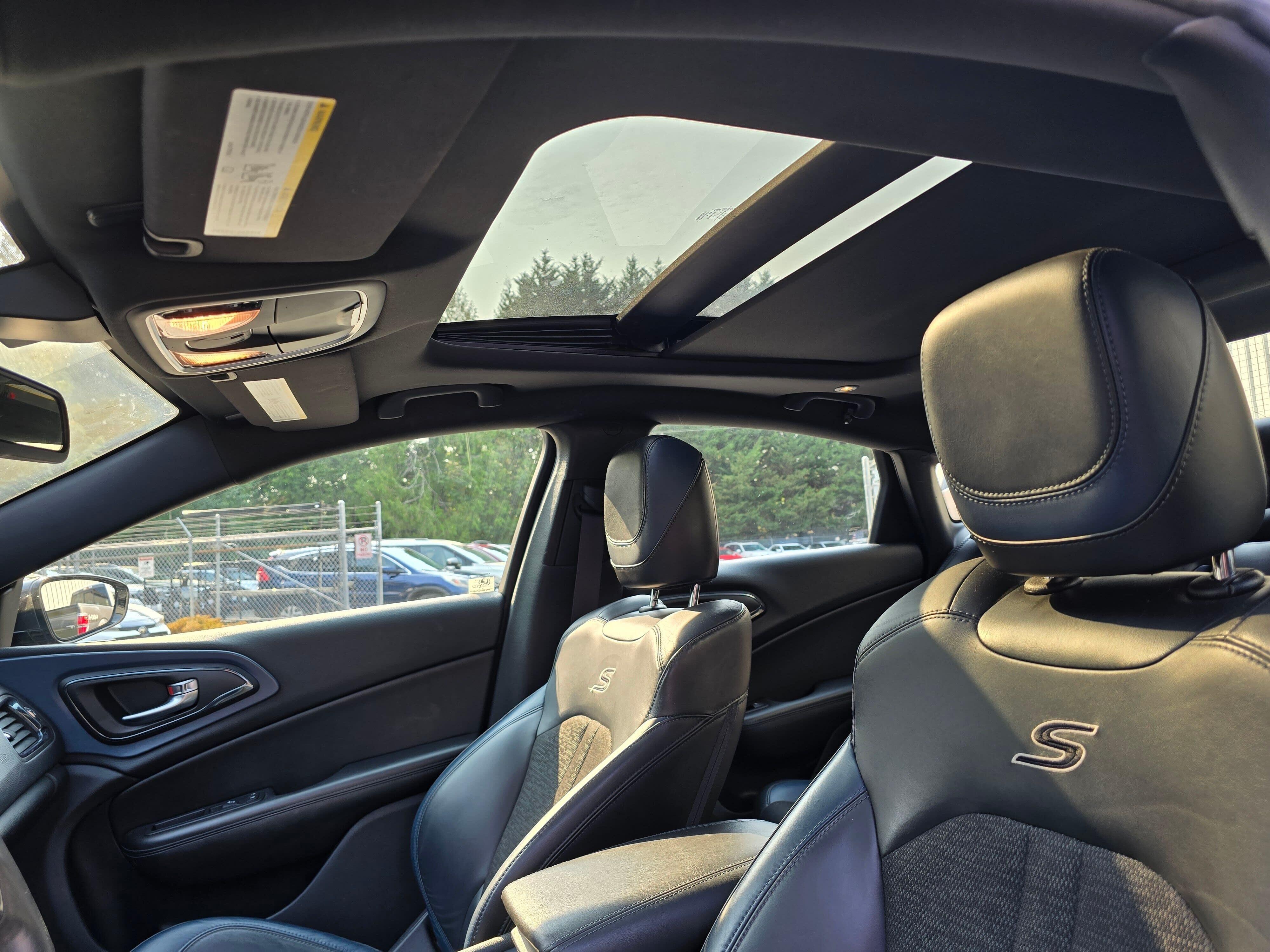 Used 2015 Crystal Metallic Chrysler S image 13