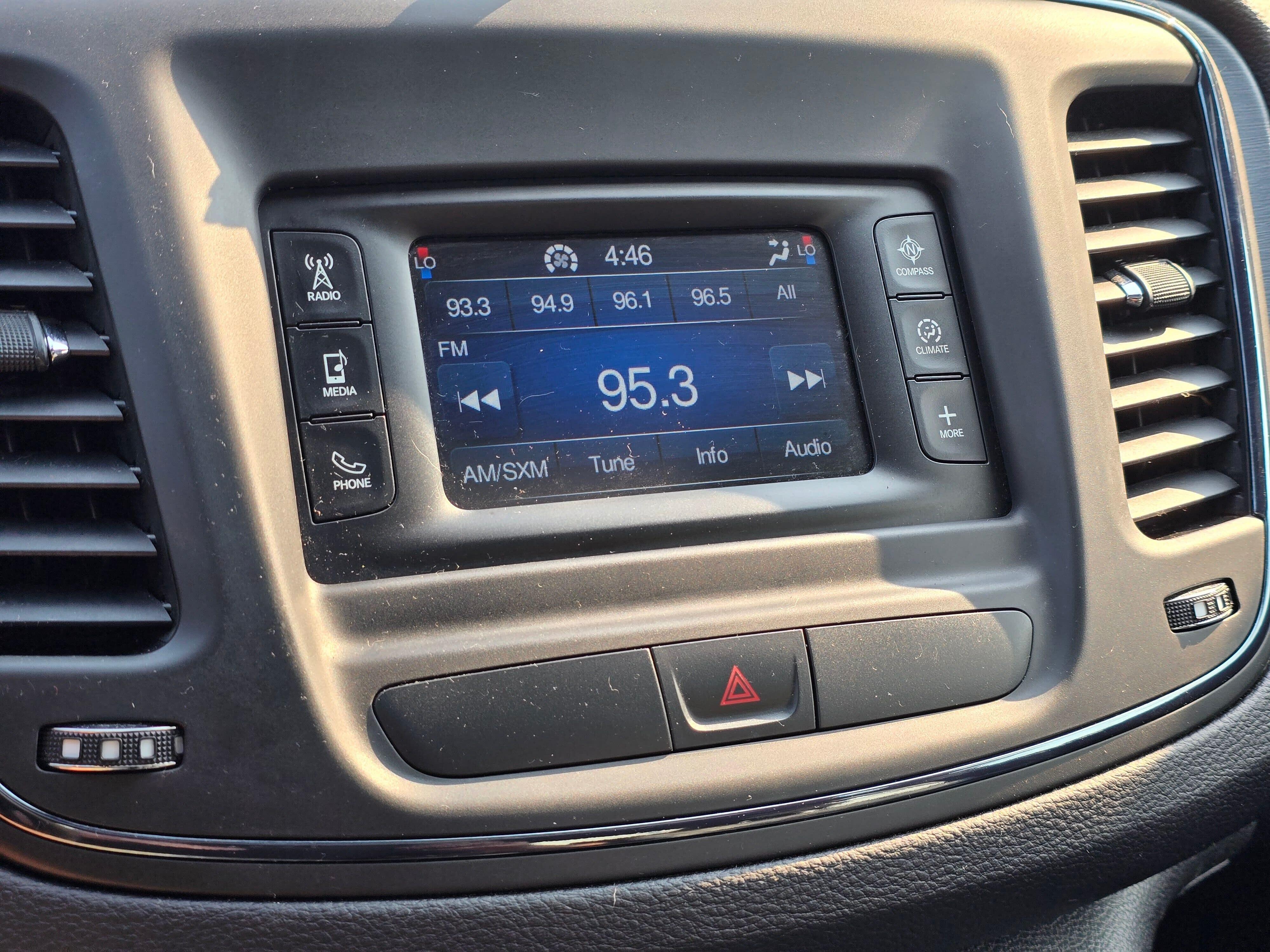 Used 2015 Crystal Metallic Chrysler S image 20