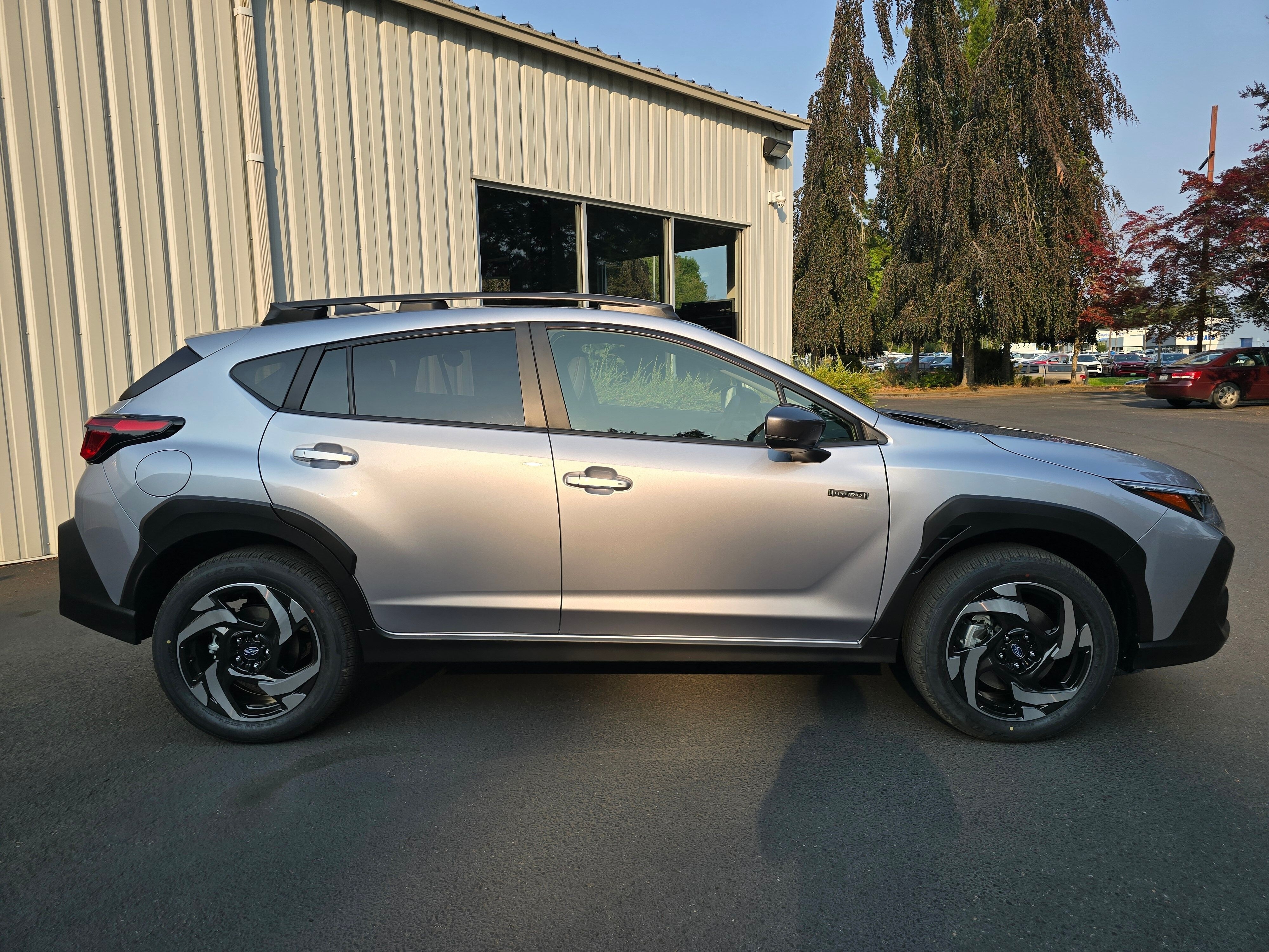 New 2026 ICE SILVER METALLIC Subaru Limited Hybrid image 3