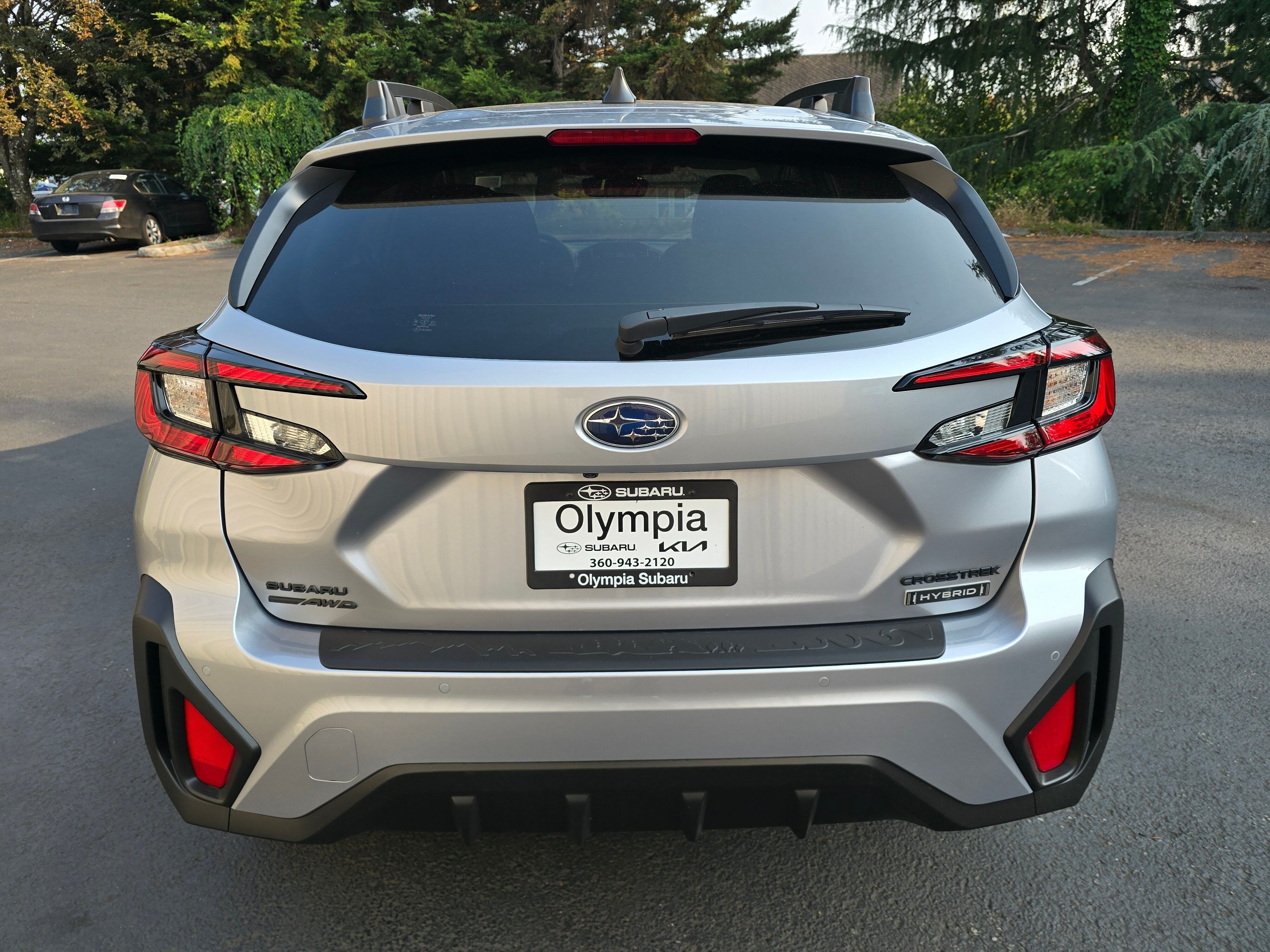 New 2026 ICE SILVER METALLIC Subaru Limited Hybrid image 5