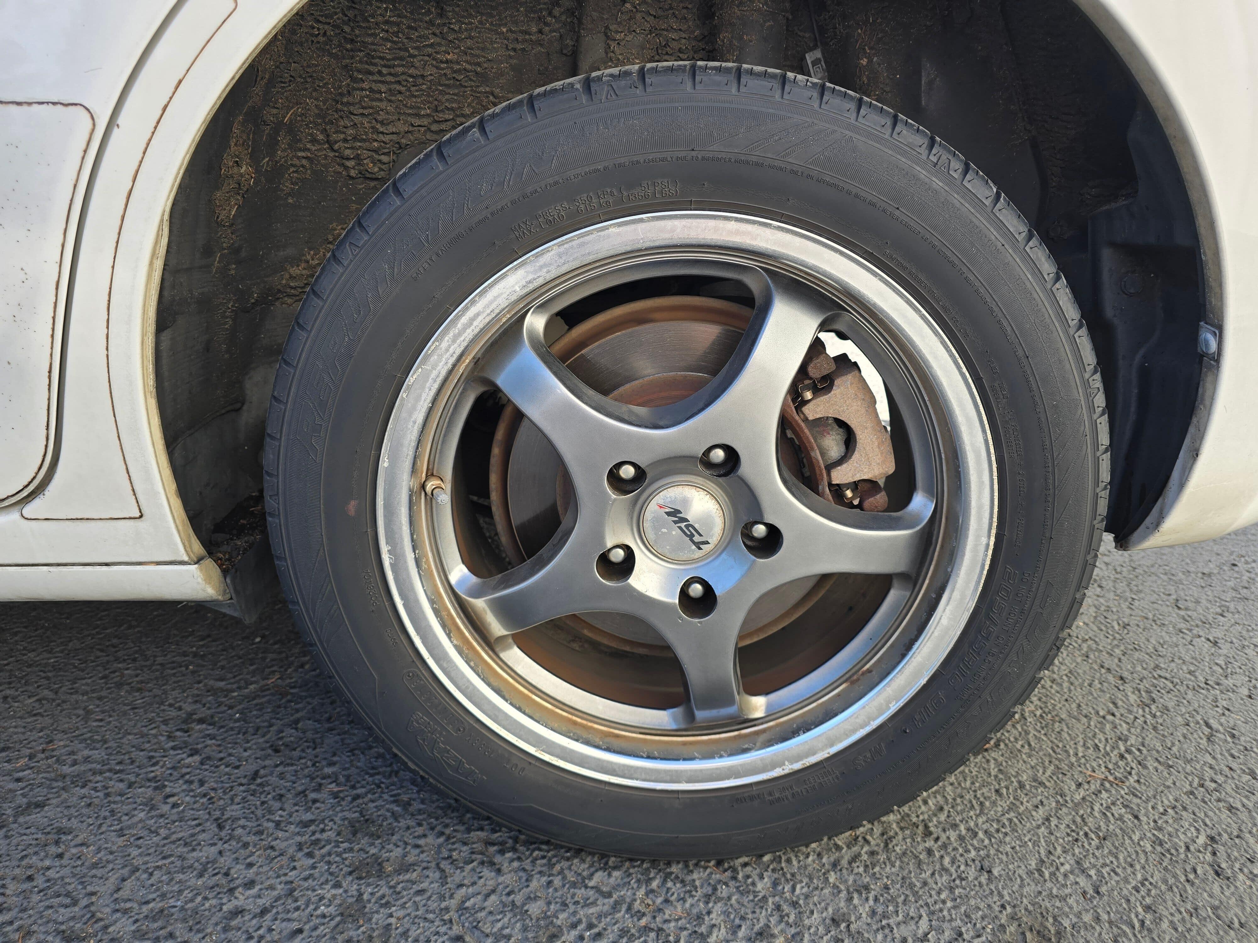Used 2010 Super White Scion Base image 6