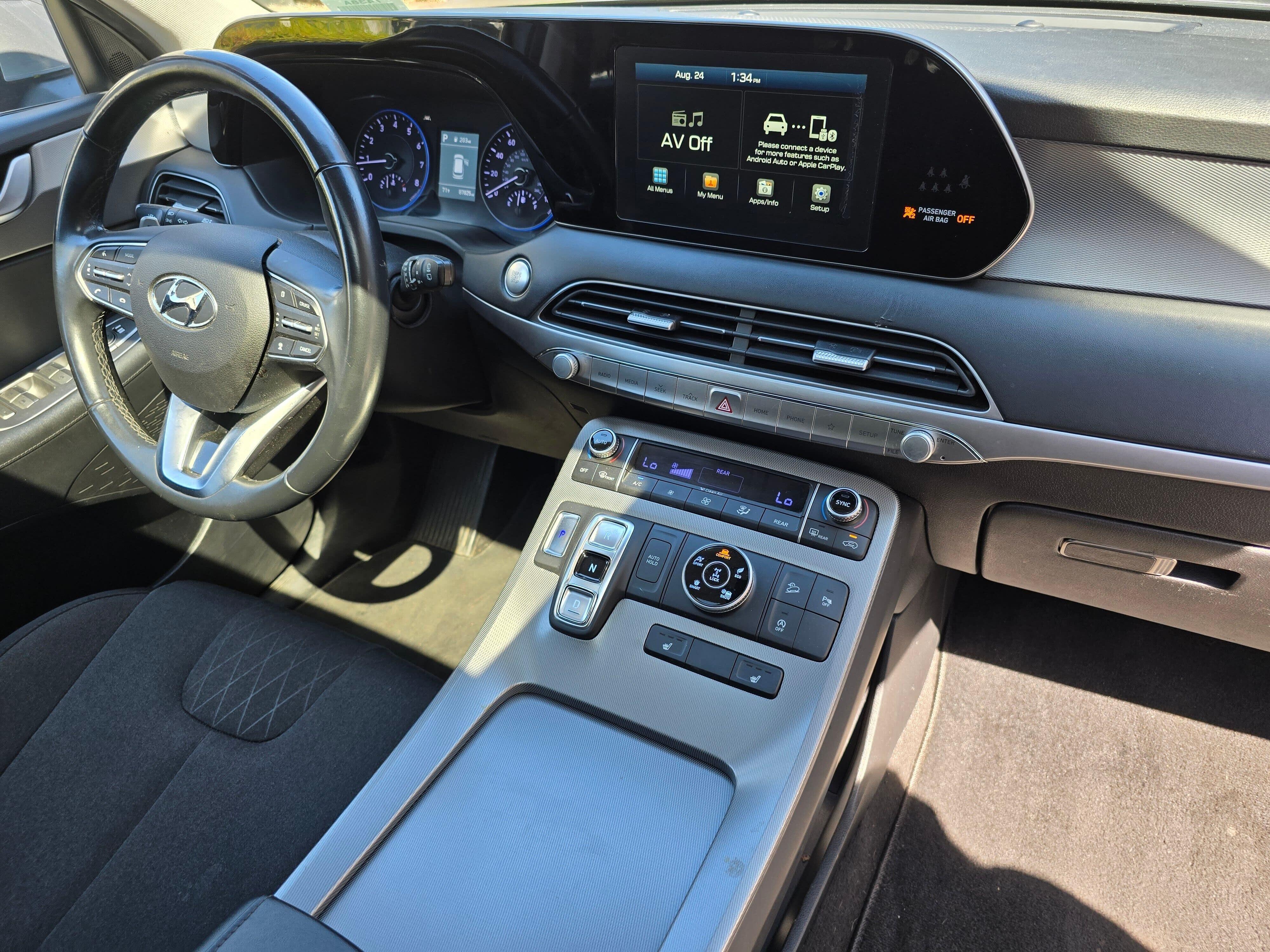 Used 2020 Silver Hyundai SEL image 10