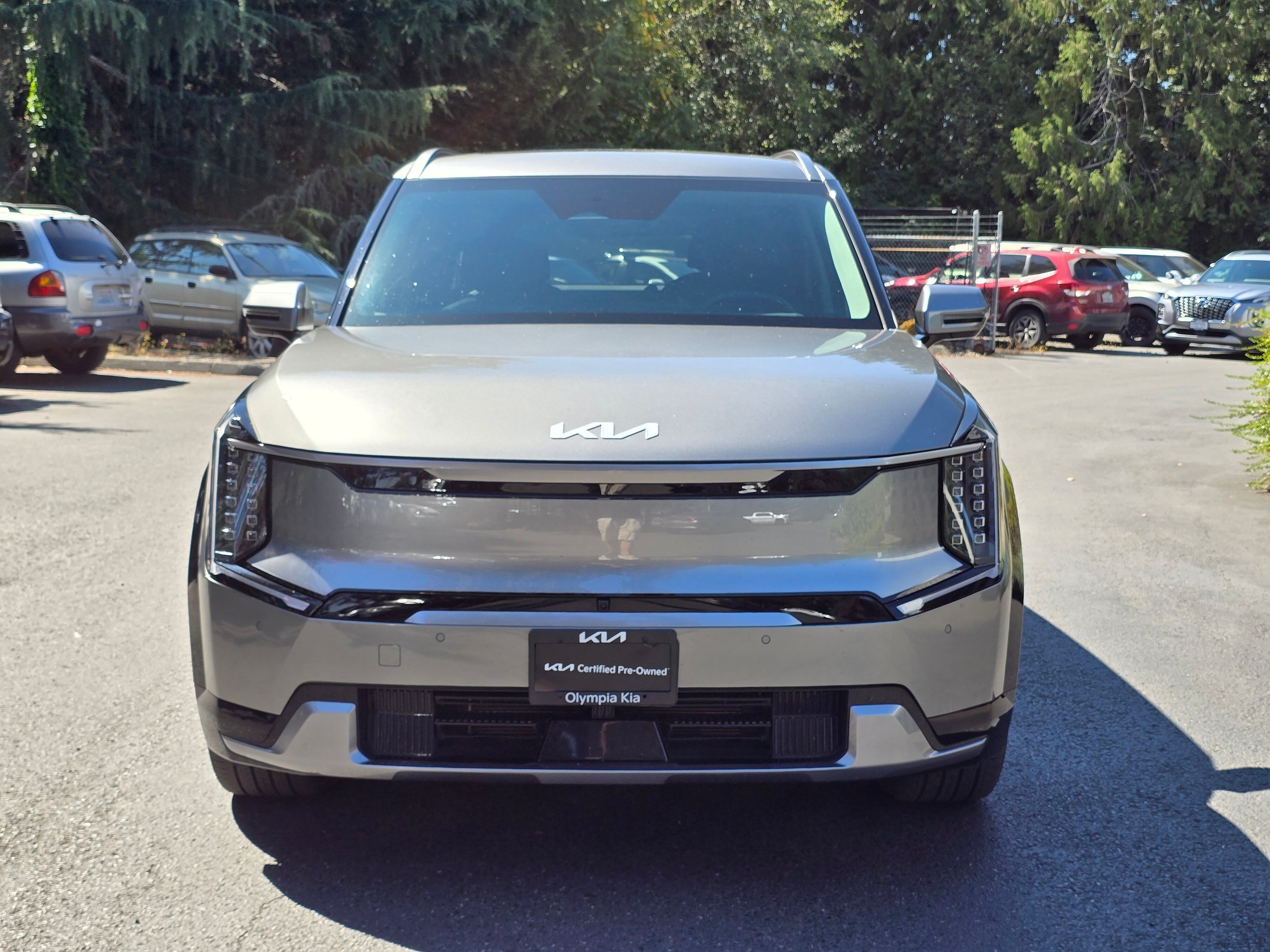 Used 2024 Kia EV9 Land with VIN KNDADFS58R6047646 for sale in Olympia, WA