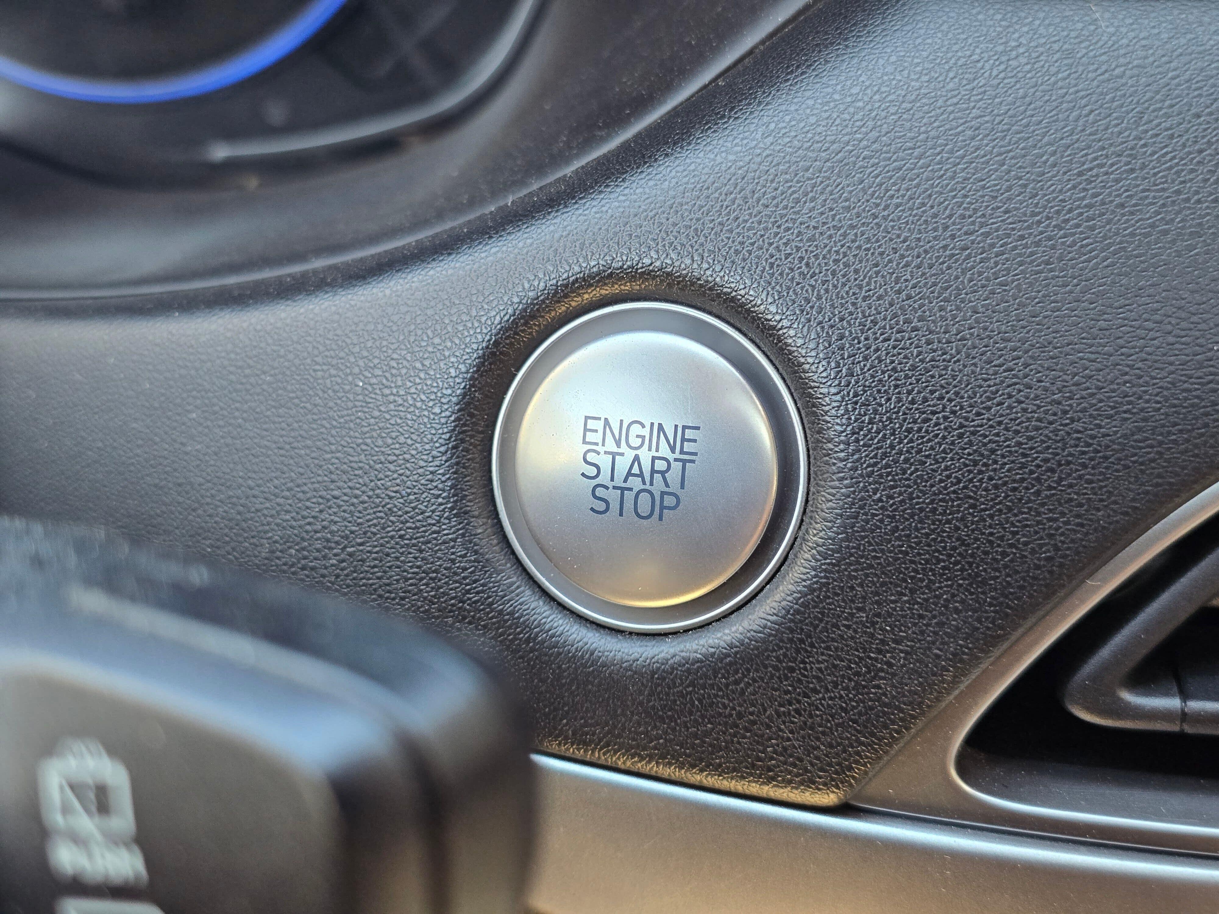 Used 2020 Silver Hyundai SEL image 30