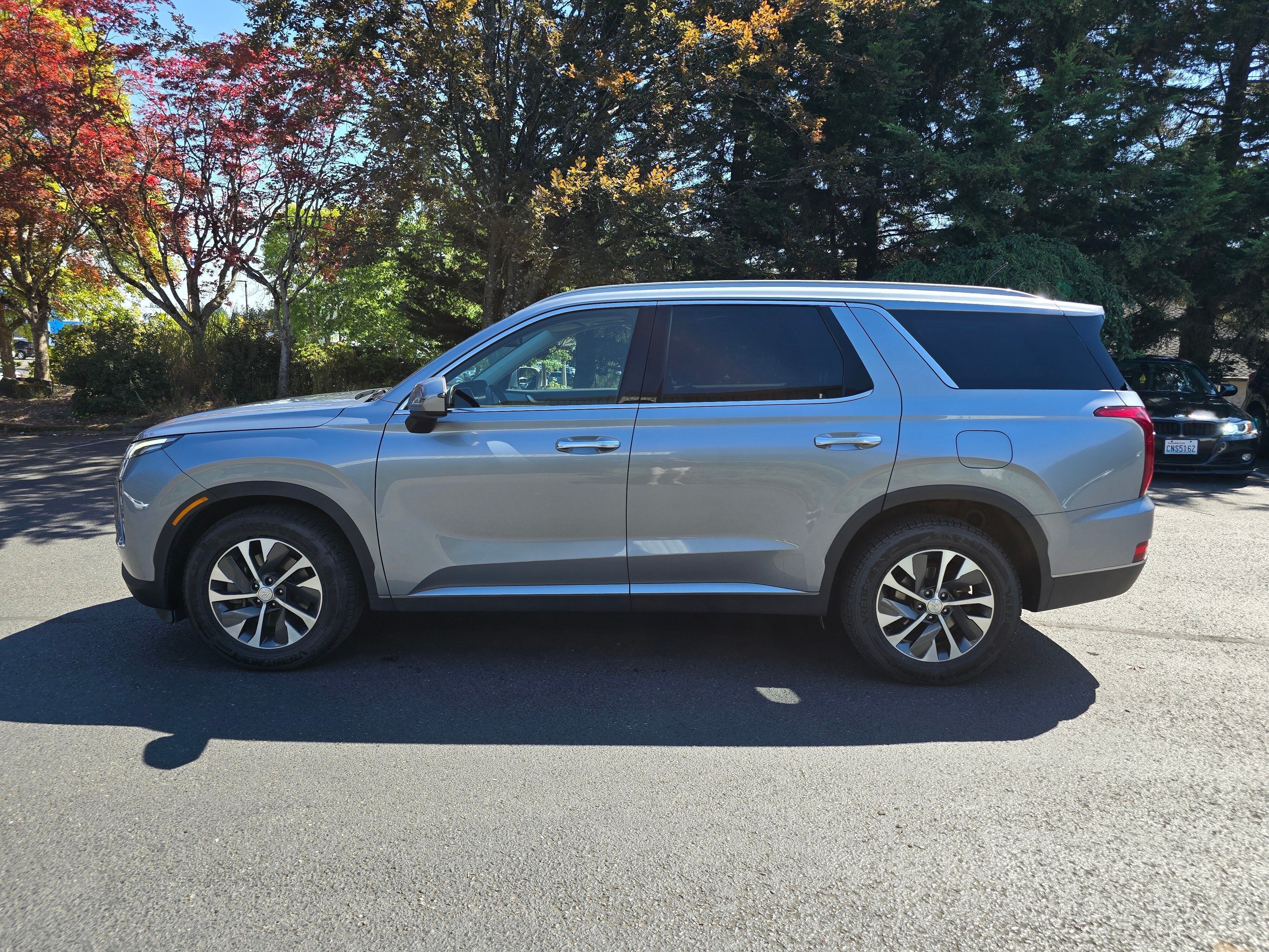 Used 2020 Silver Hyundai SEL image 4