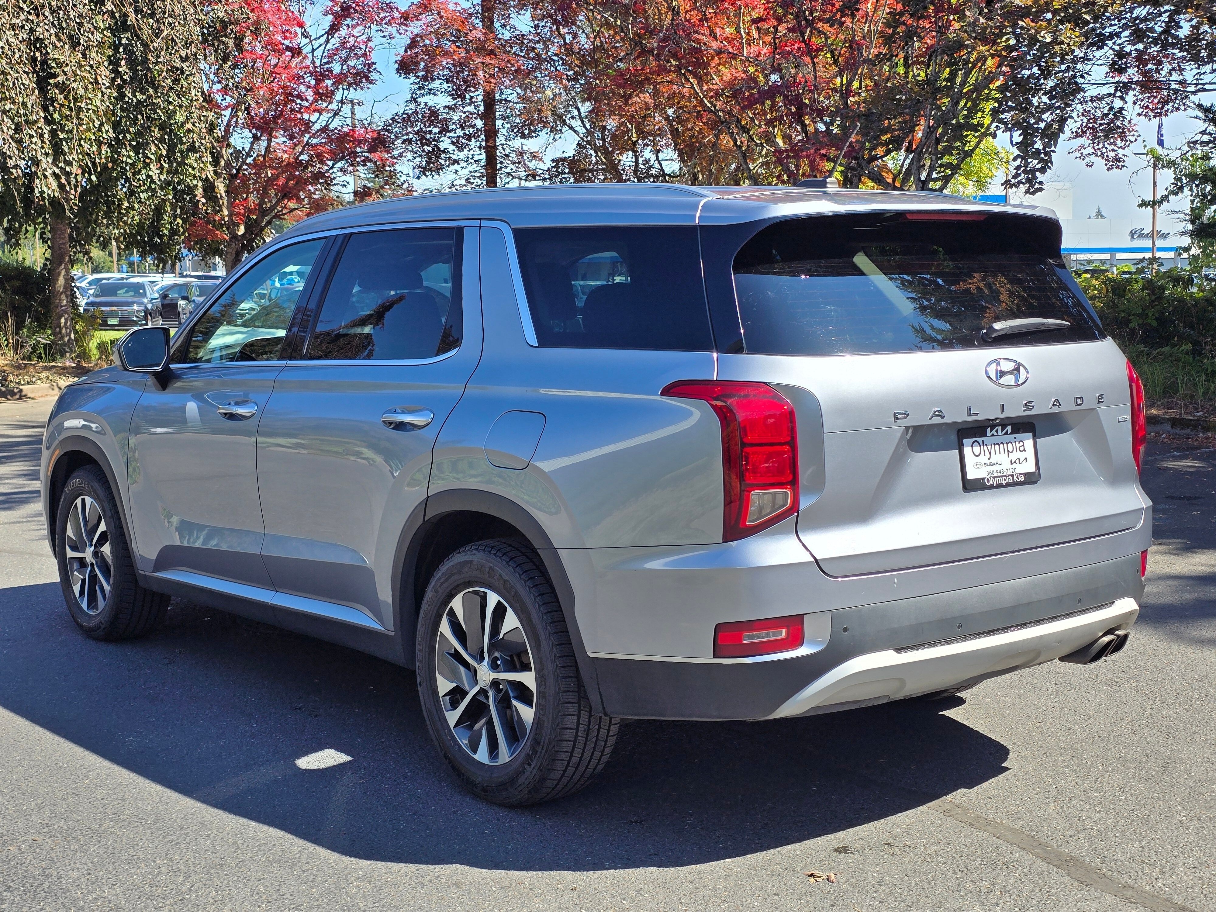Used 2020 Silver Hyundai SEL image 5
