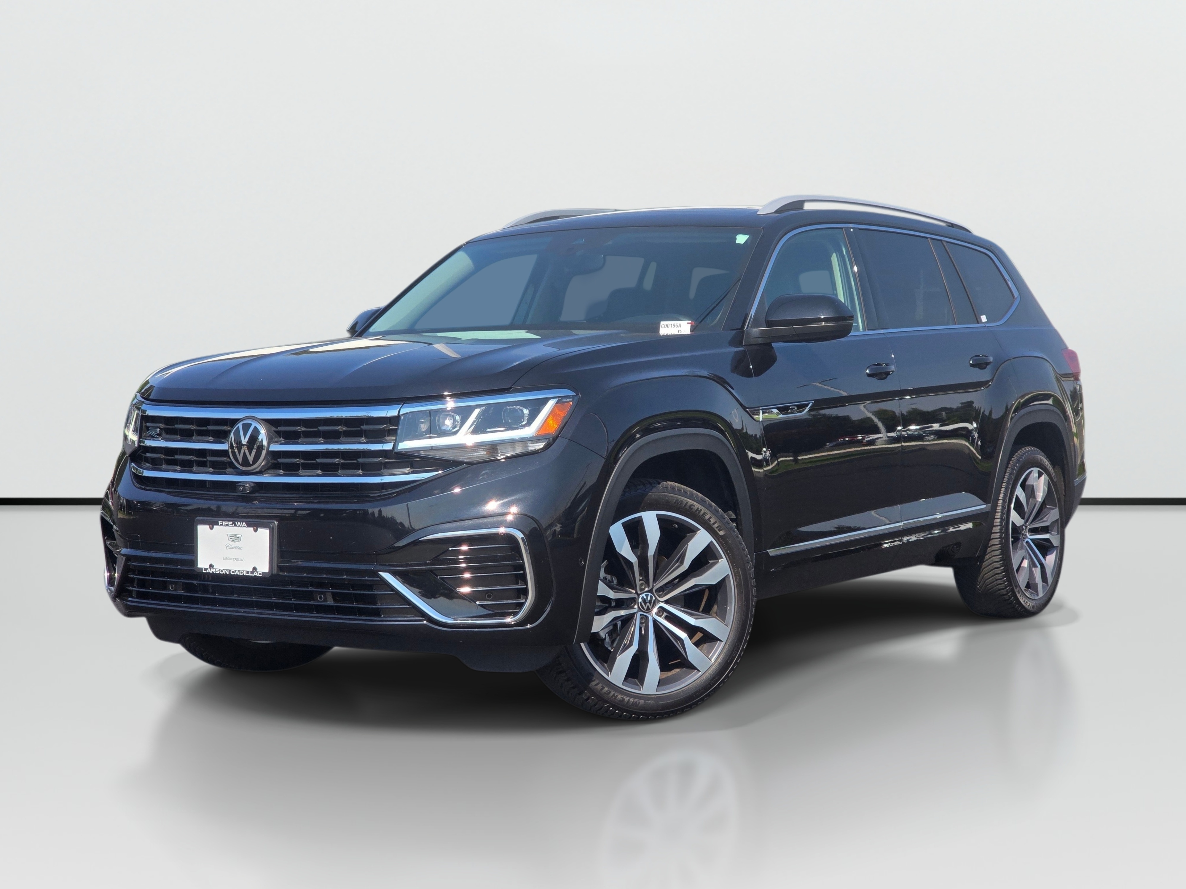 2022 Volkswagen Atlas Negro (Deep Black Pearl) SUV/Crossover Tracción en las cuatro ruedas 8 velocidades Automática