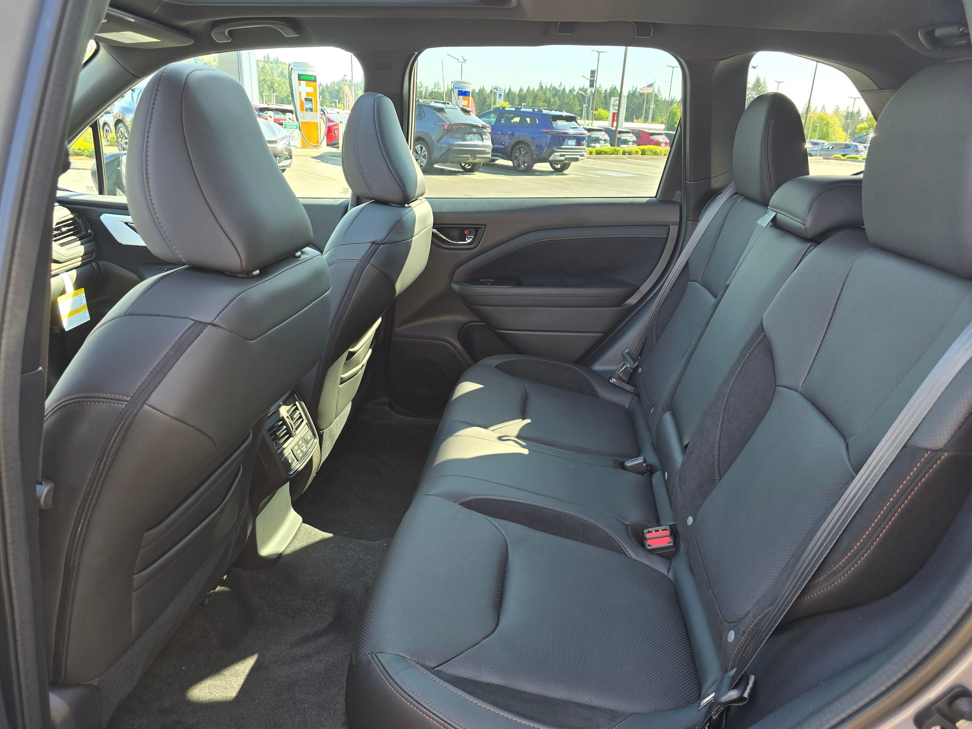 New 2026 RIVER ROCK PEARL Subaru Touring image 10