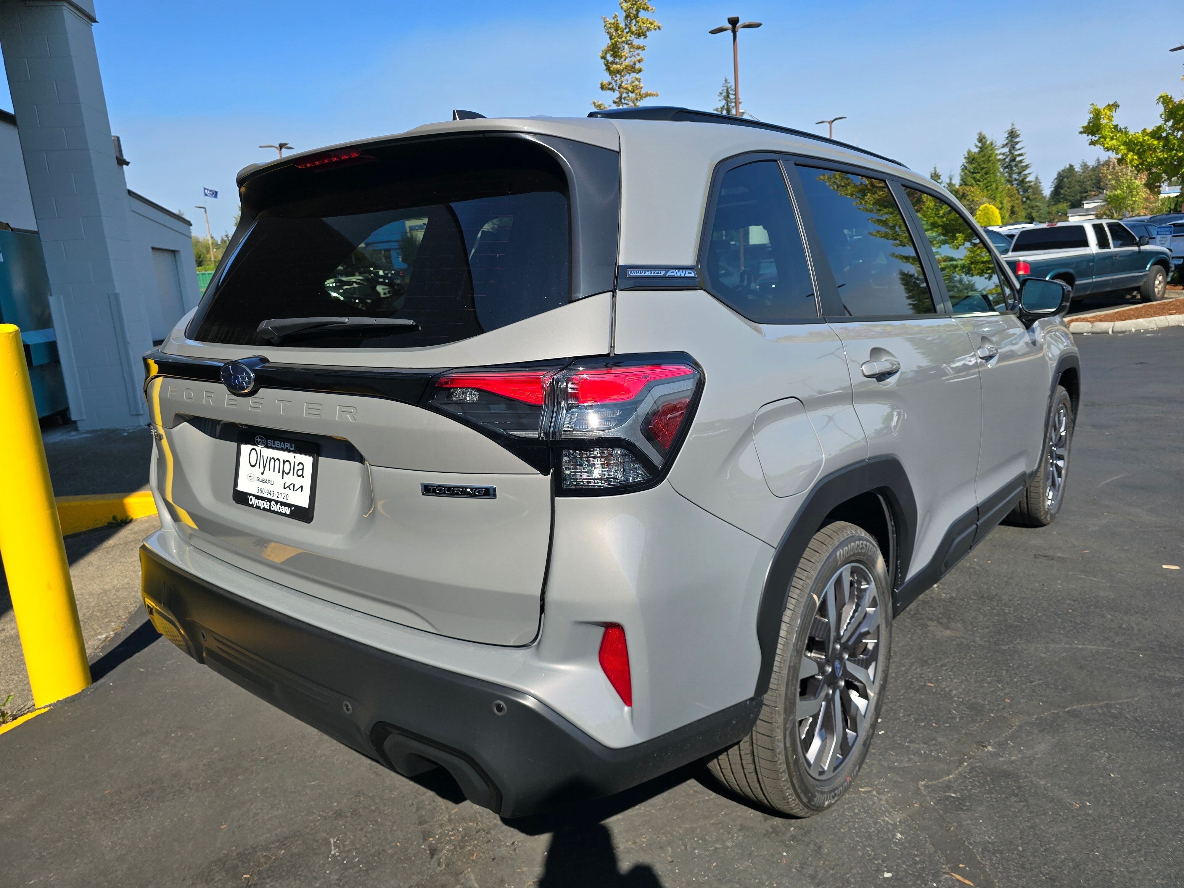 New 2026 RIVER ROCK PEARL Subaru Touring image 4