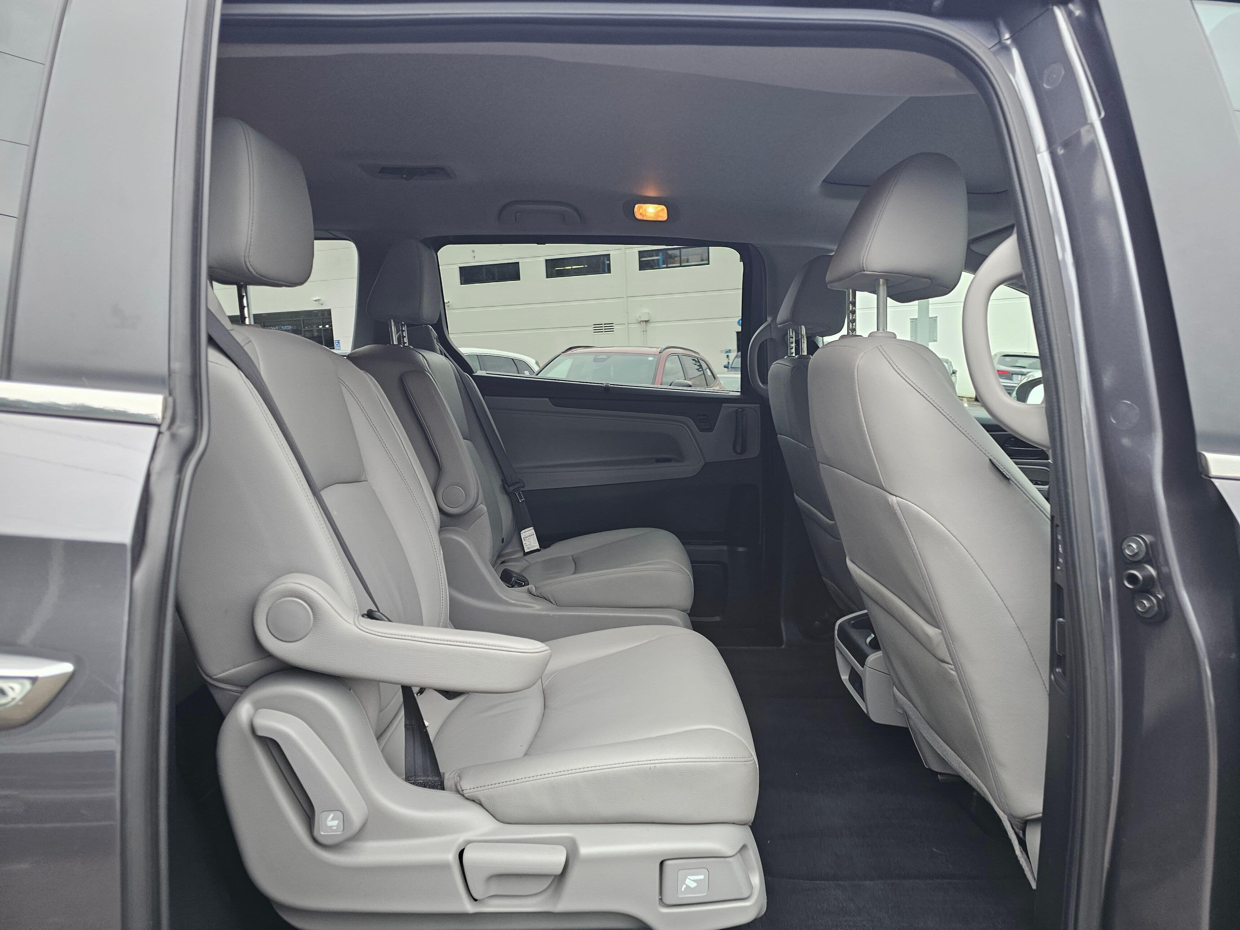 2023 Honda Odyssey EX-L - Photo 14