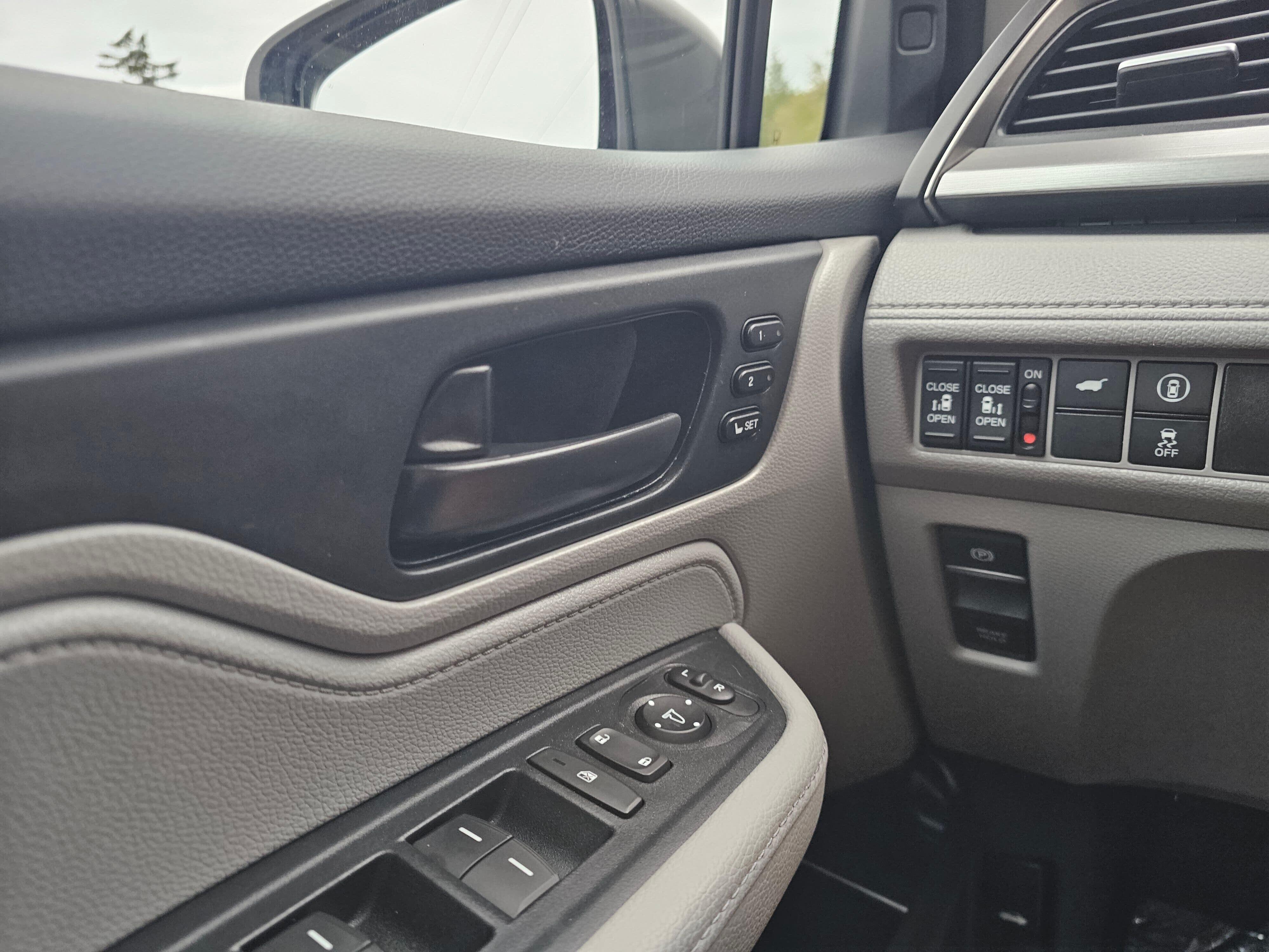 2023 Honda Odyssey EX-L - Photo 33