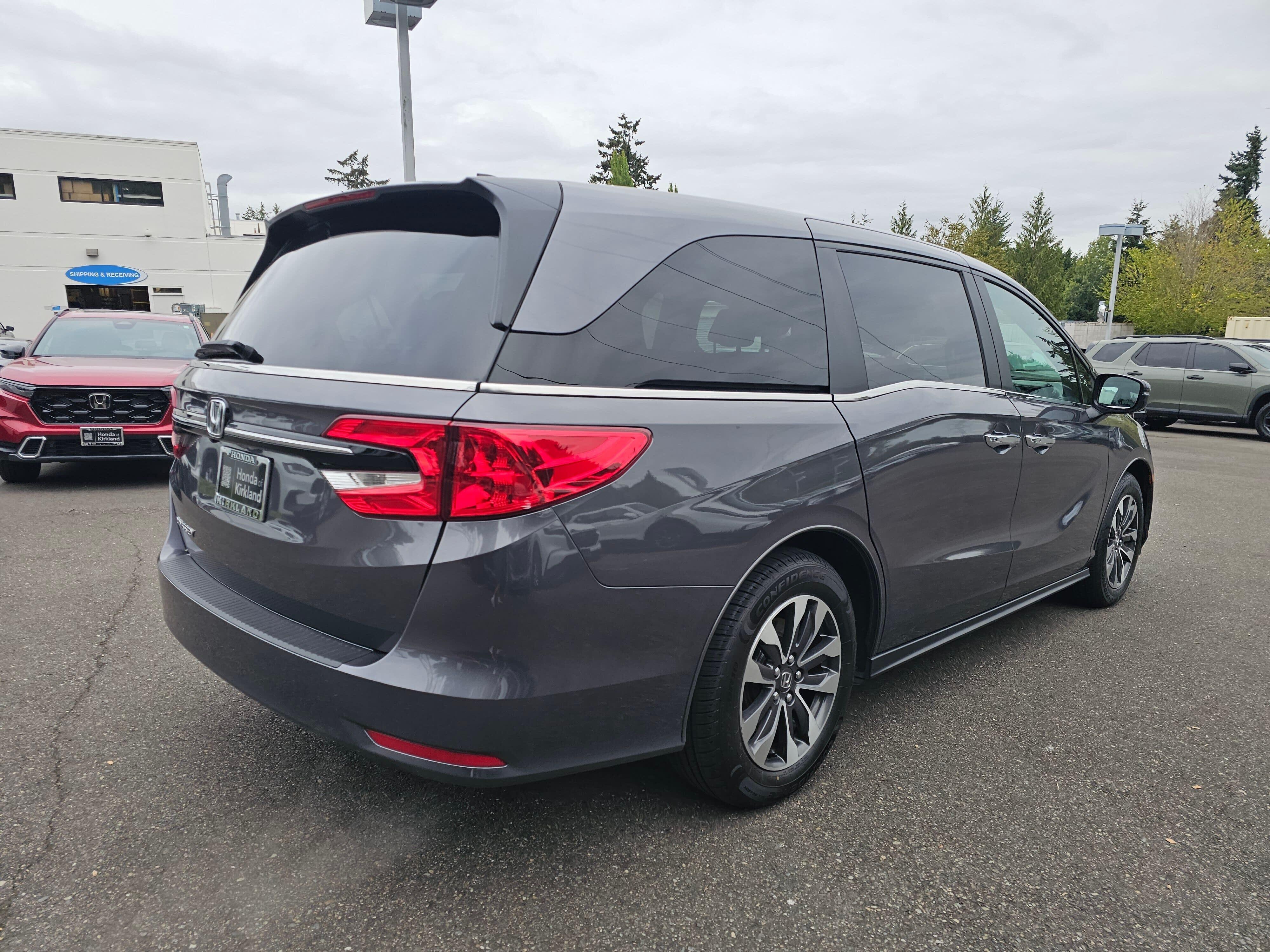 2023 Honda Odyssey EX-L - Photo 7