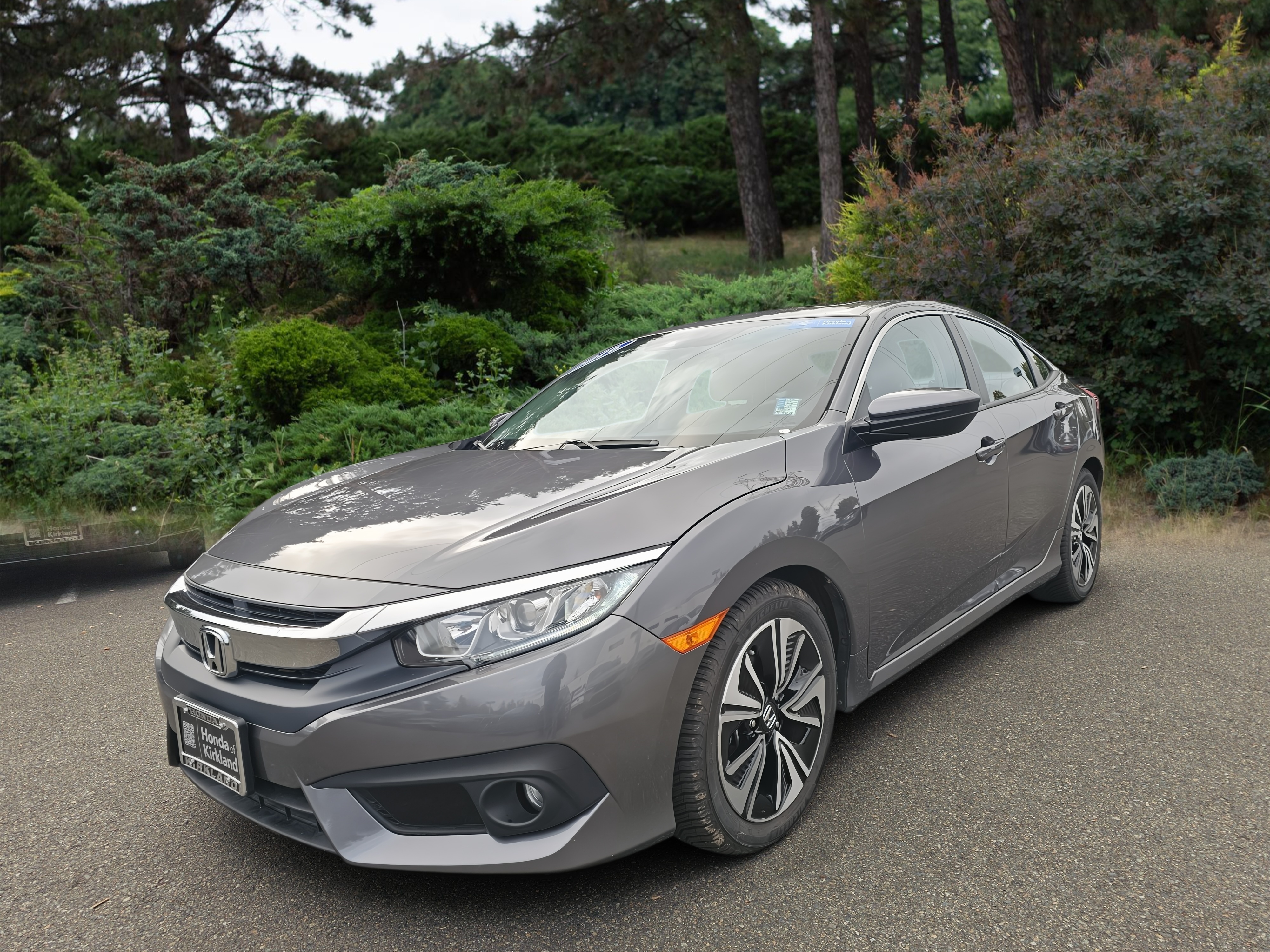 Certified Used 2016 Modern Steel Metallic Honda EX-L image 3
