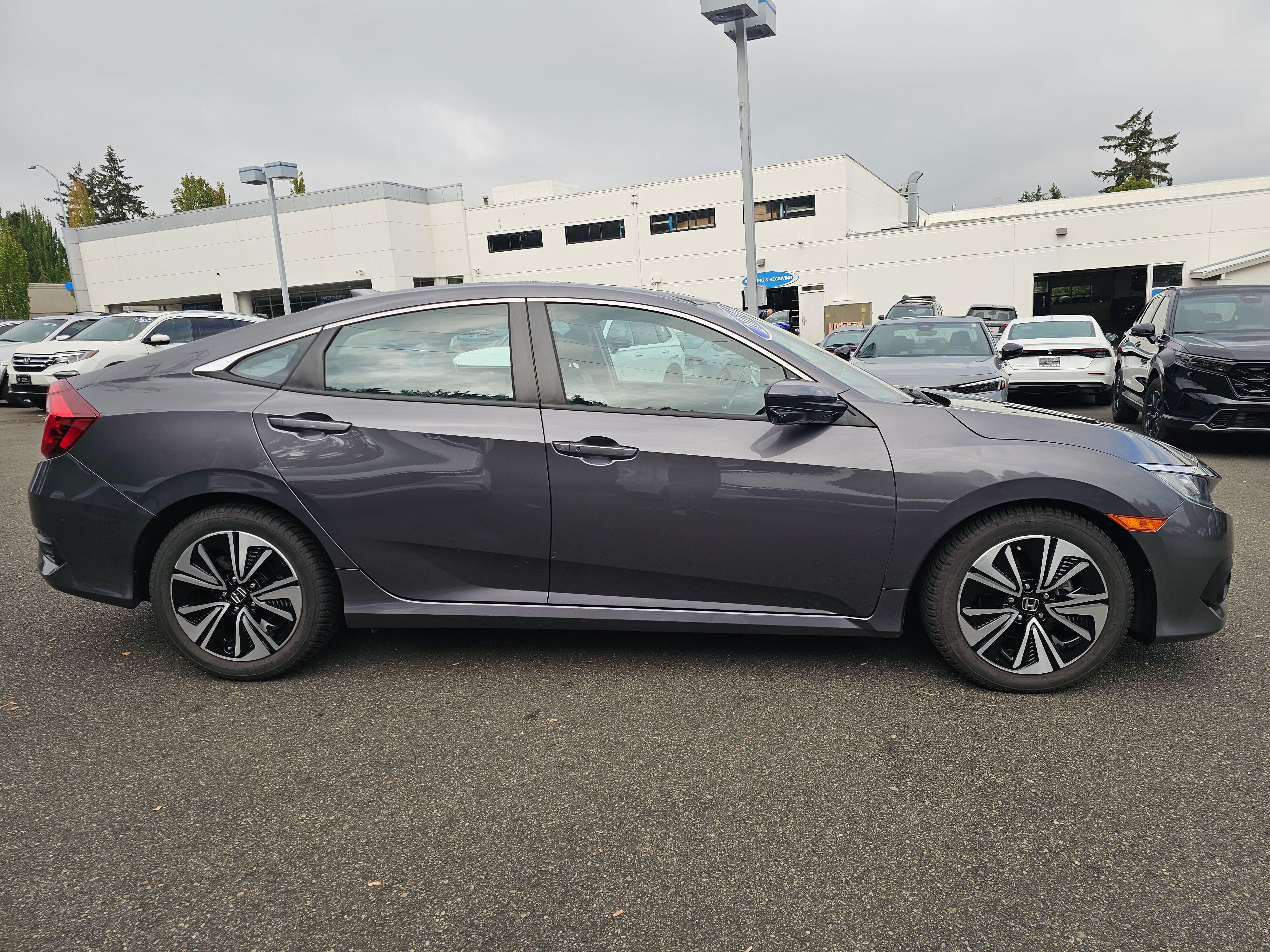 Certified Used 2016 Modern Steel Metallic Honda EX-L image 8
