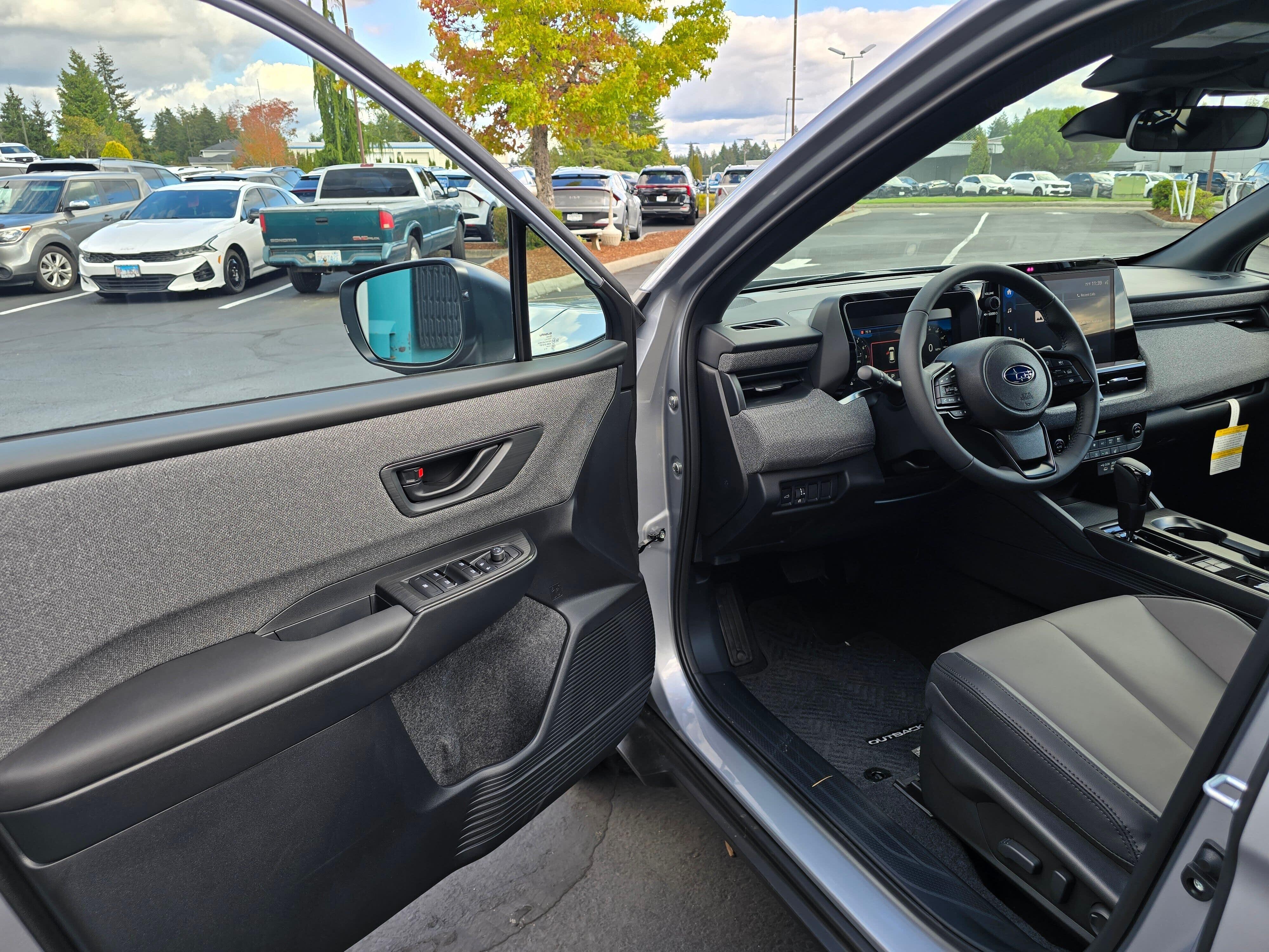 New 2026 ICE SILVER METALLIC Subaru Premium image 7
