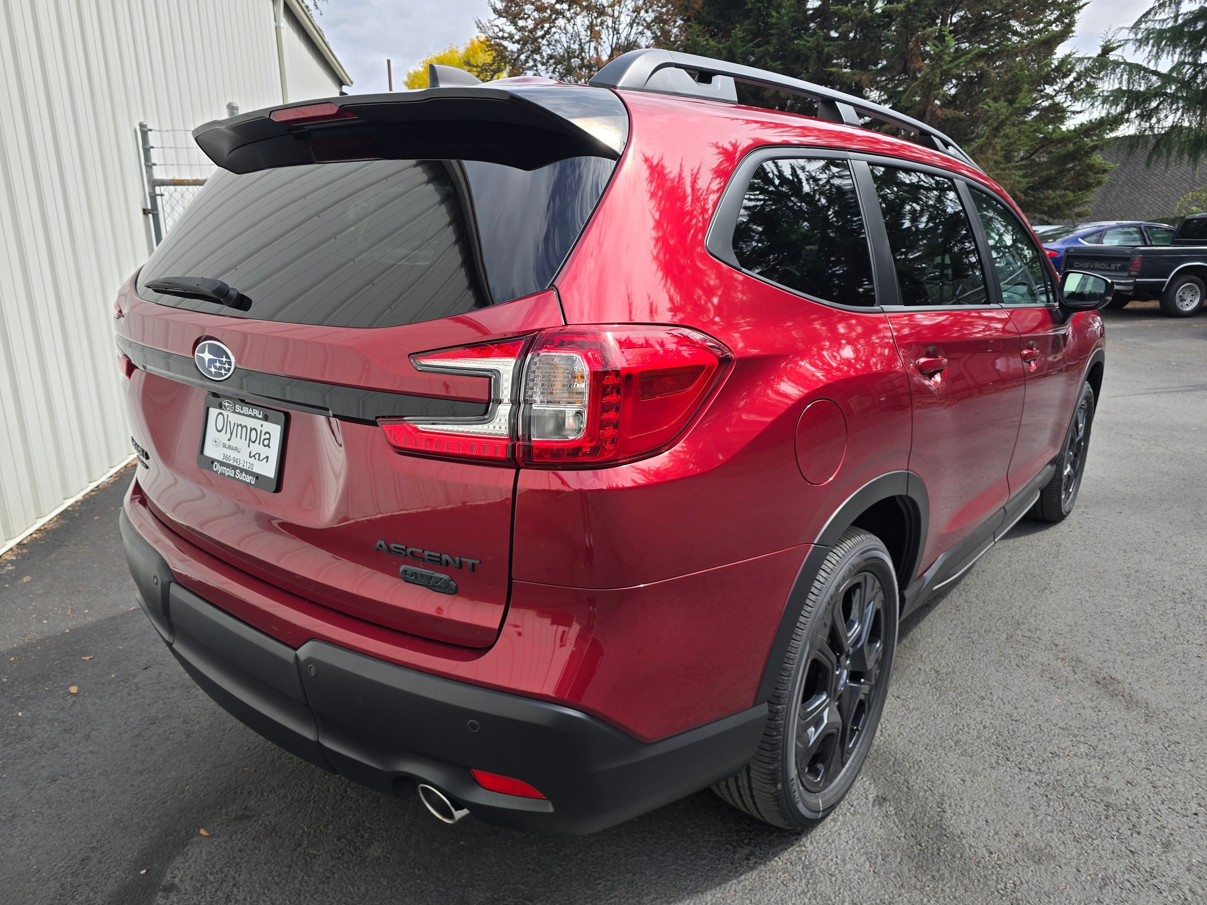 New 2026 CRIMSON RED PEARL Subaru Onyx Edition Touring 7-Passenger image 4