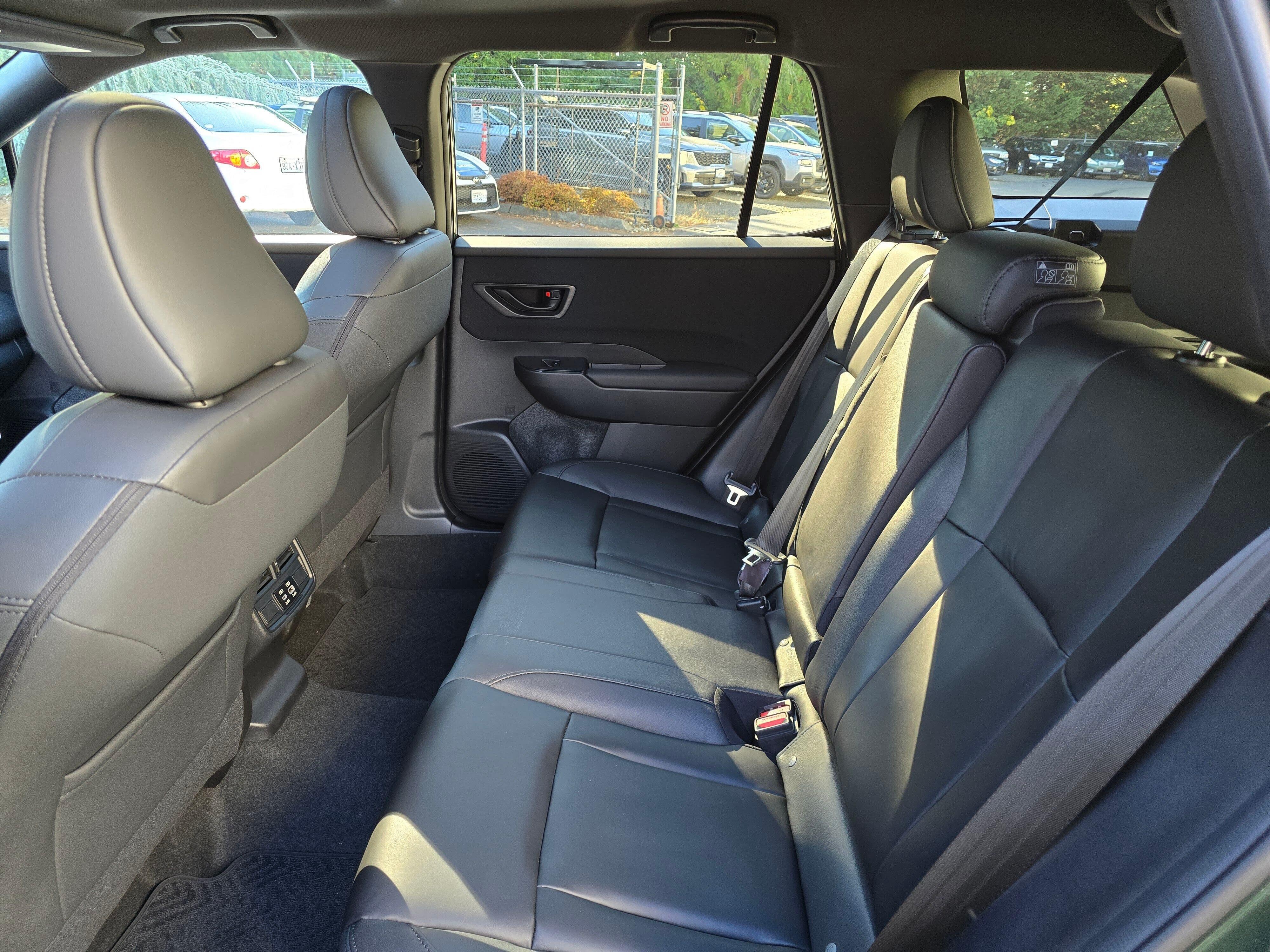 New 2026 DEEP EMERALD GREEN PEARL Subaru Premium image 10