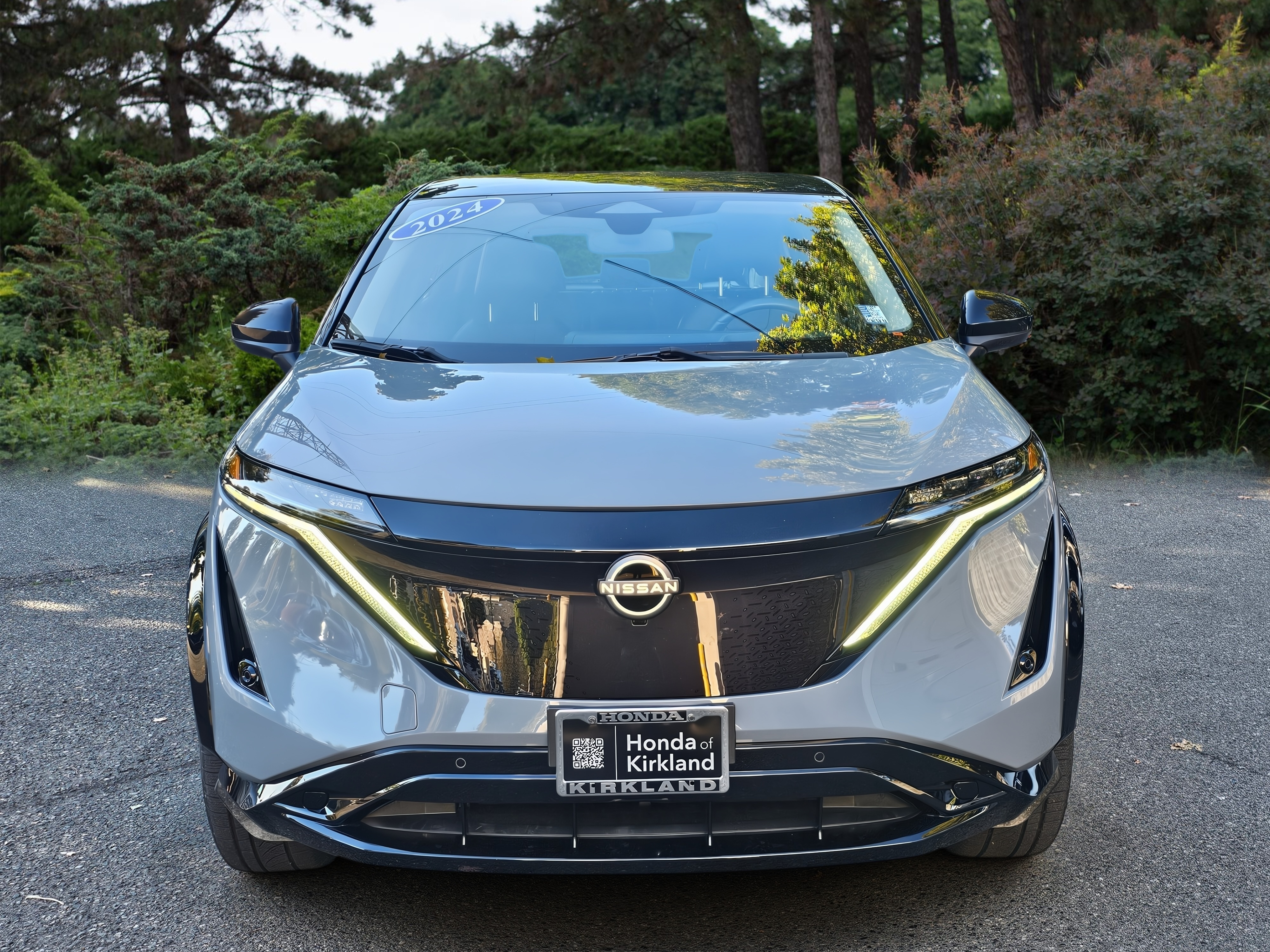 Used 2024 Boulder Gray Pearl/Black Diamond Pearl Nissan ENGAGE e-4ORCE image 2