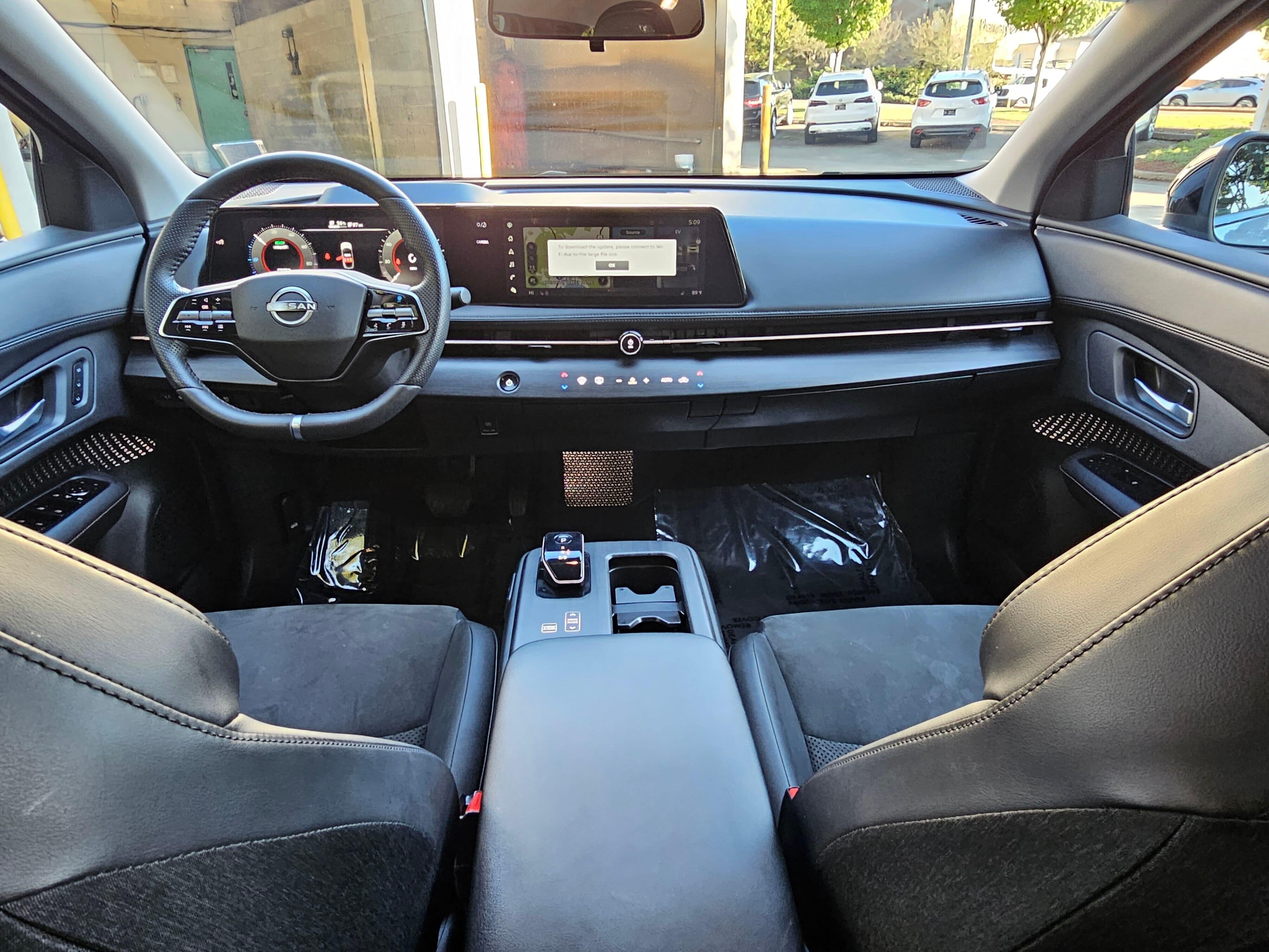 Used 2024 Boulder Gray Pearl/Black Diamond Pearl Nissan ENGAGE e-4ORCE image 21
