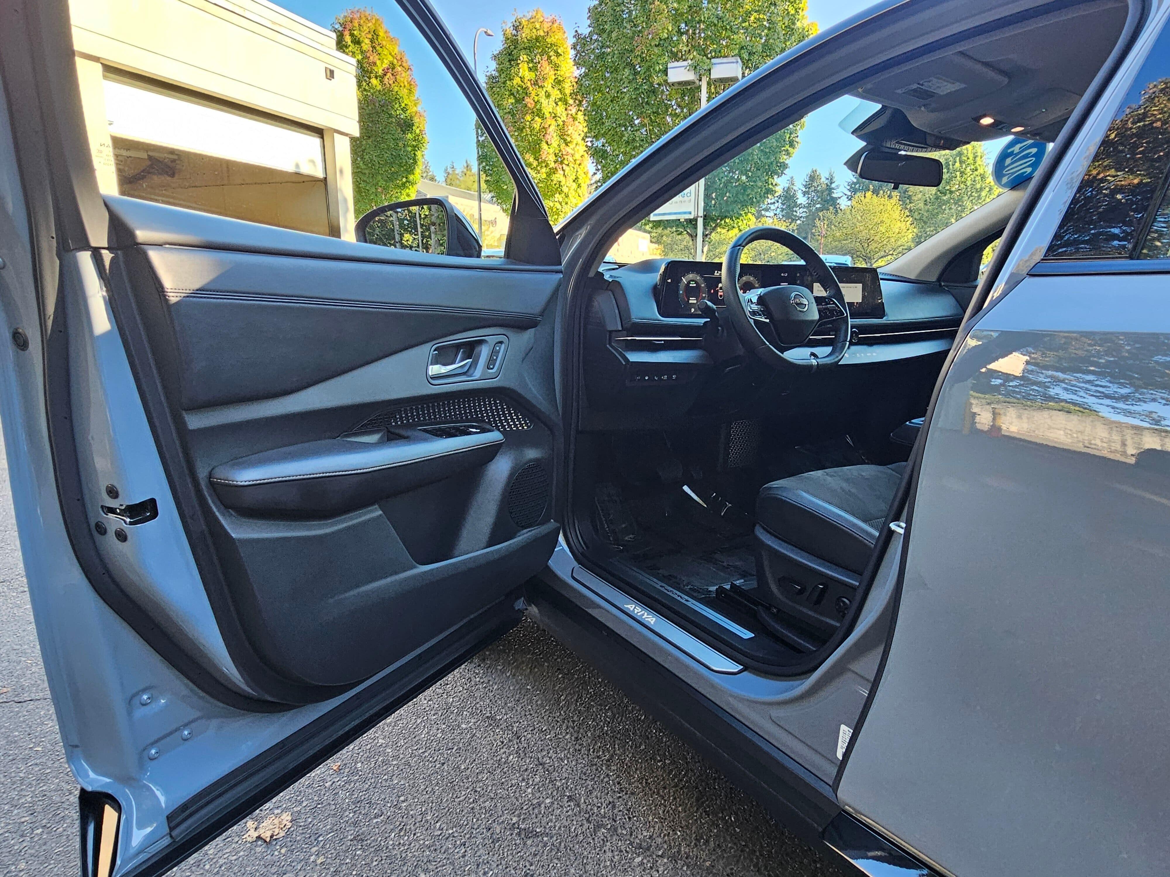 Used 2024 Boulder Gray Pearl/Black Diamond Pearl Nissan ENGAGE e-4ORCE image 22