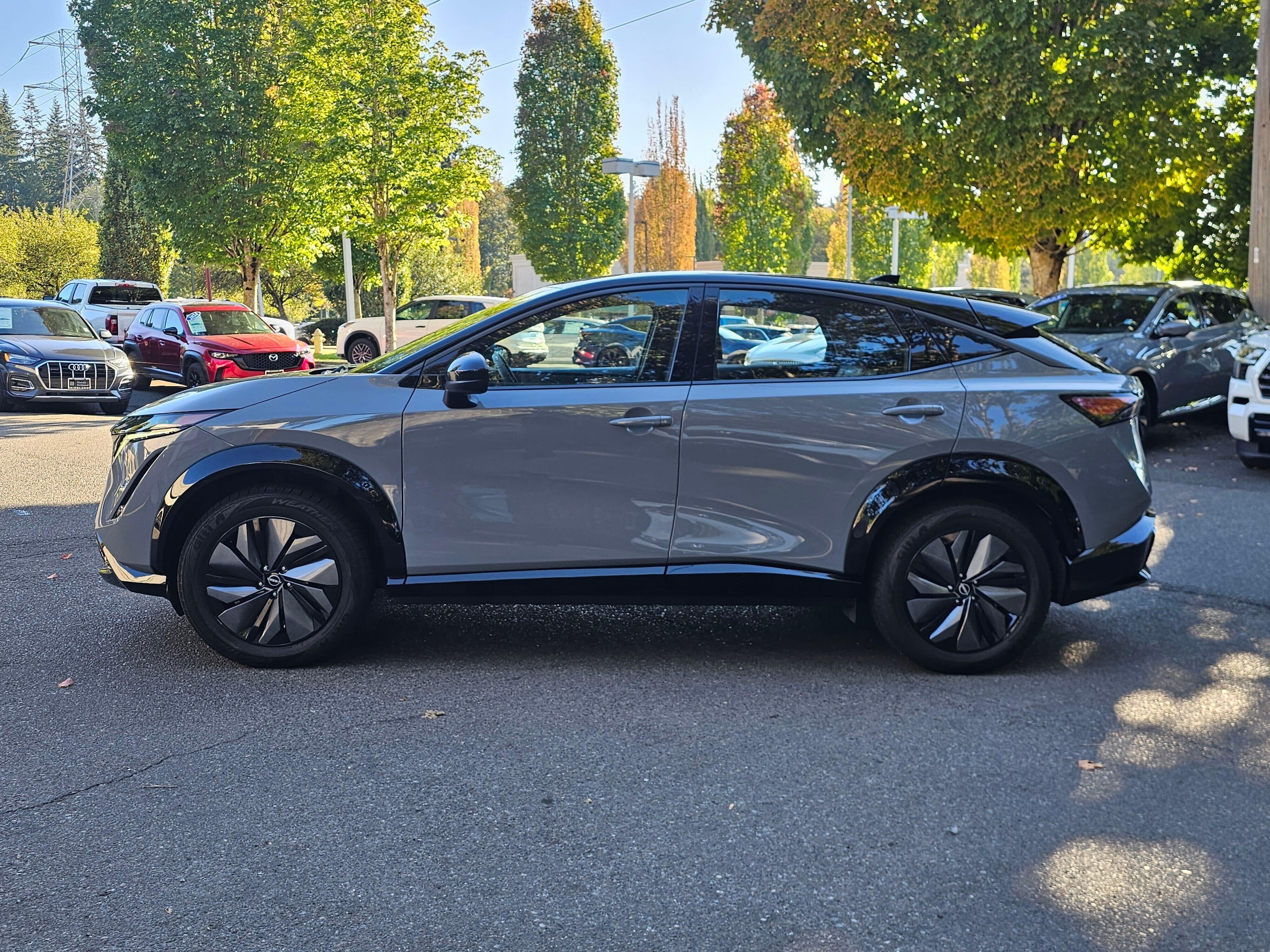 Used 2024 Boulder Gray Pearl/Black Diamond Pearl Nissan ENGAGE e-4ORCE image 4