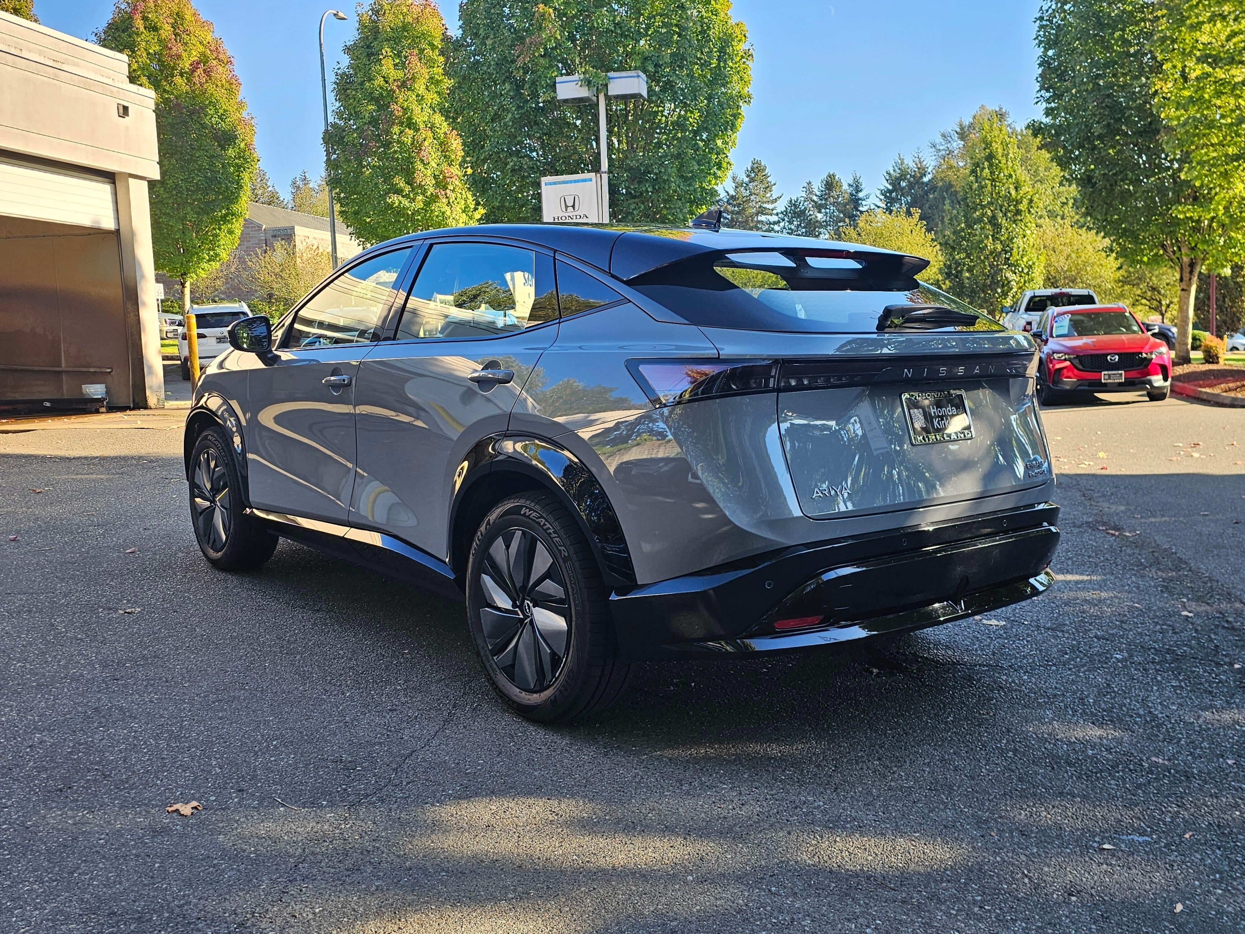Used 2024 Boulder Gray Pearl/Black Diamond Pearl Nissan ENGAGE e-4ORCE image 5