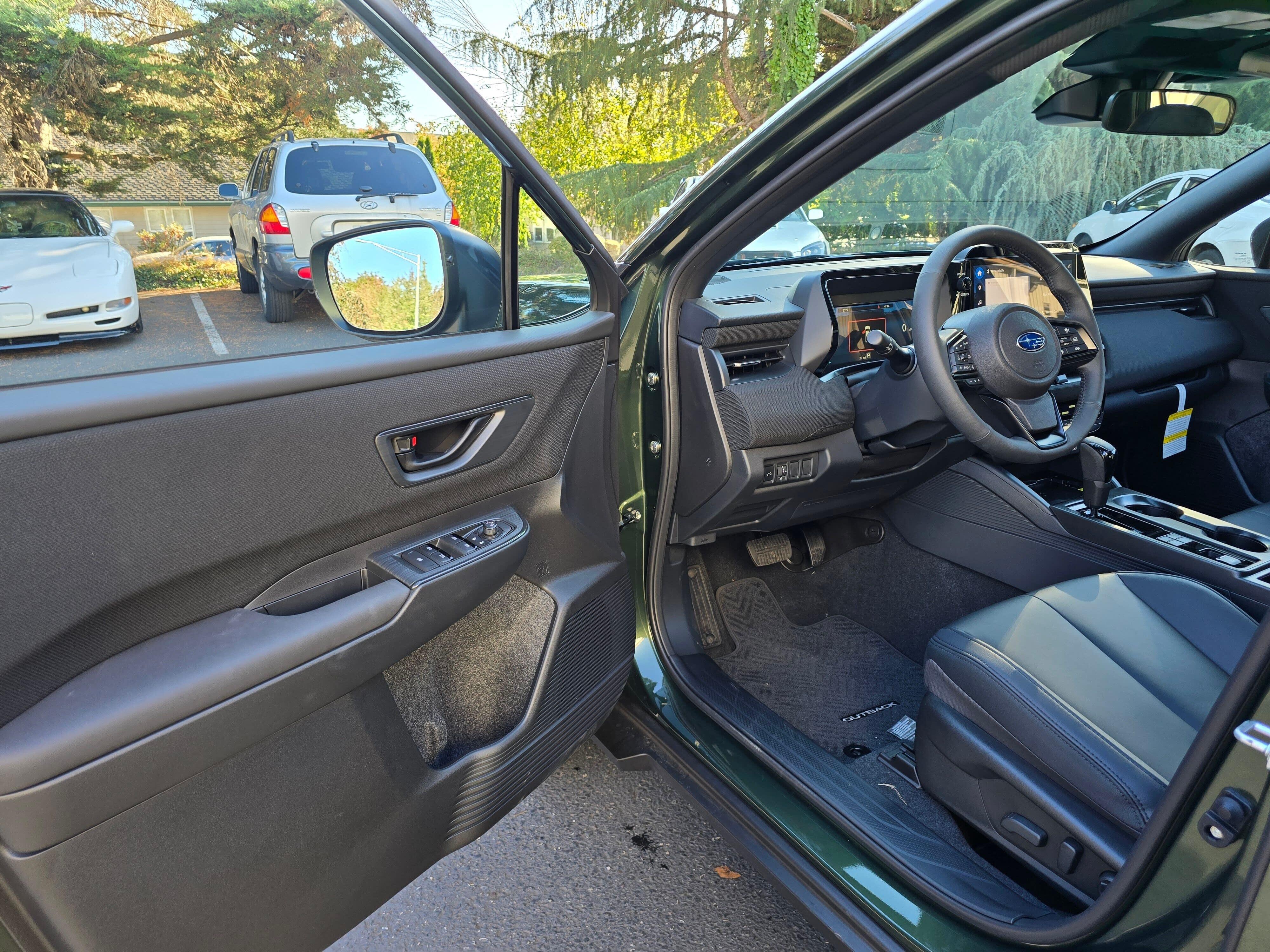 New 2026 DEEP EMERALD GREEN PEARL Subaru Premium image 7
