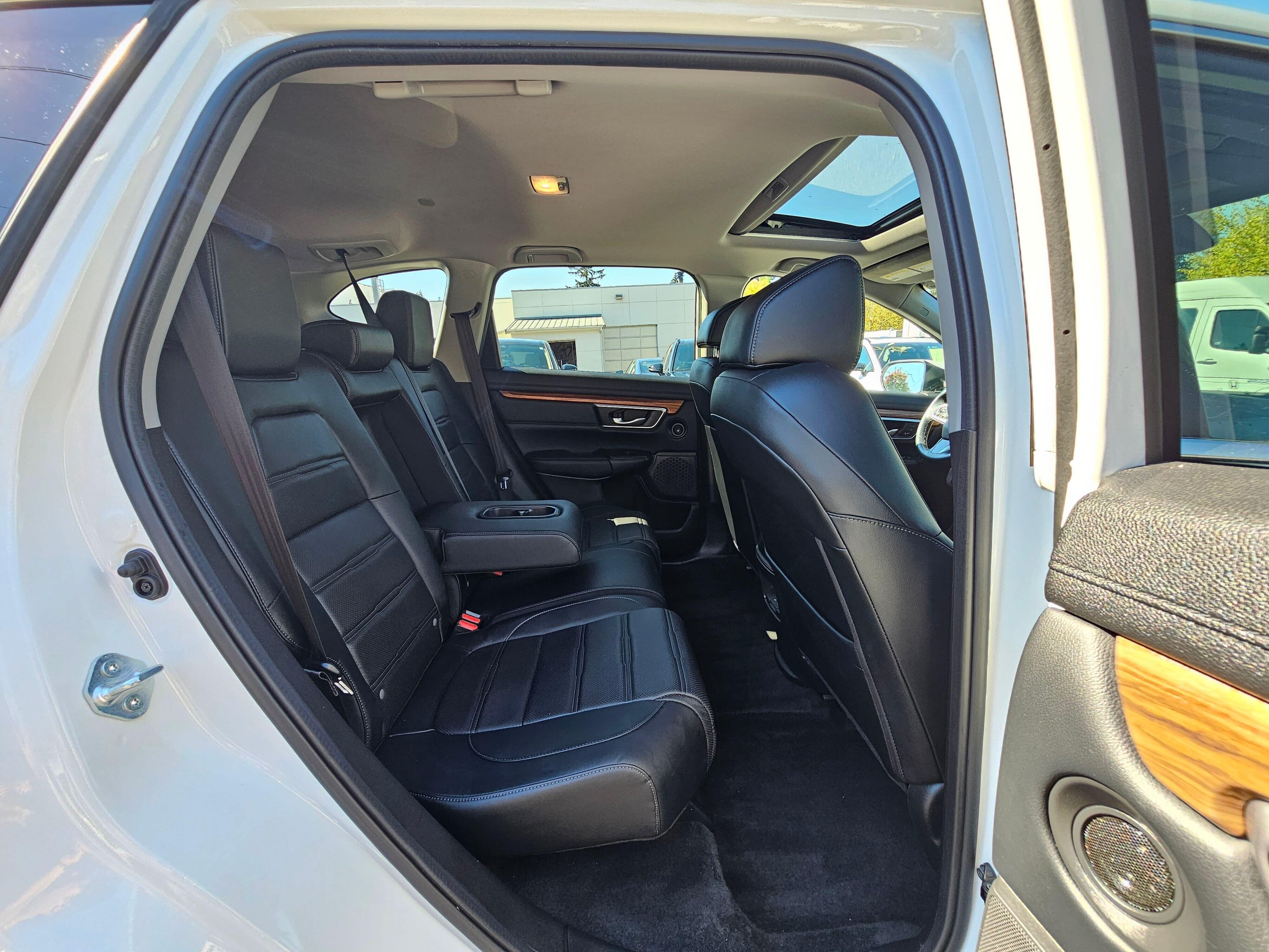 Certified Used 2022 Platinum White Pearl Honda AWD EX-L image 13