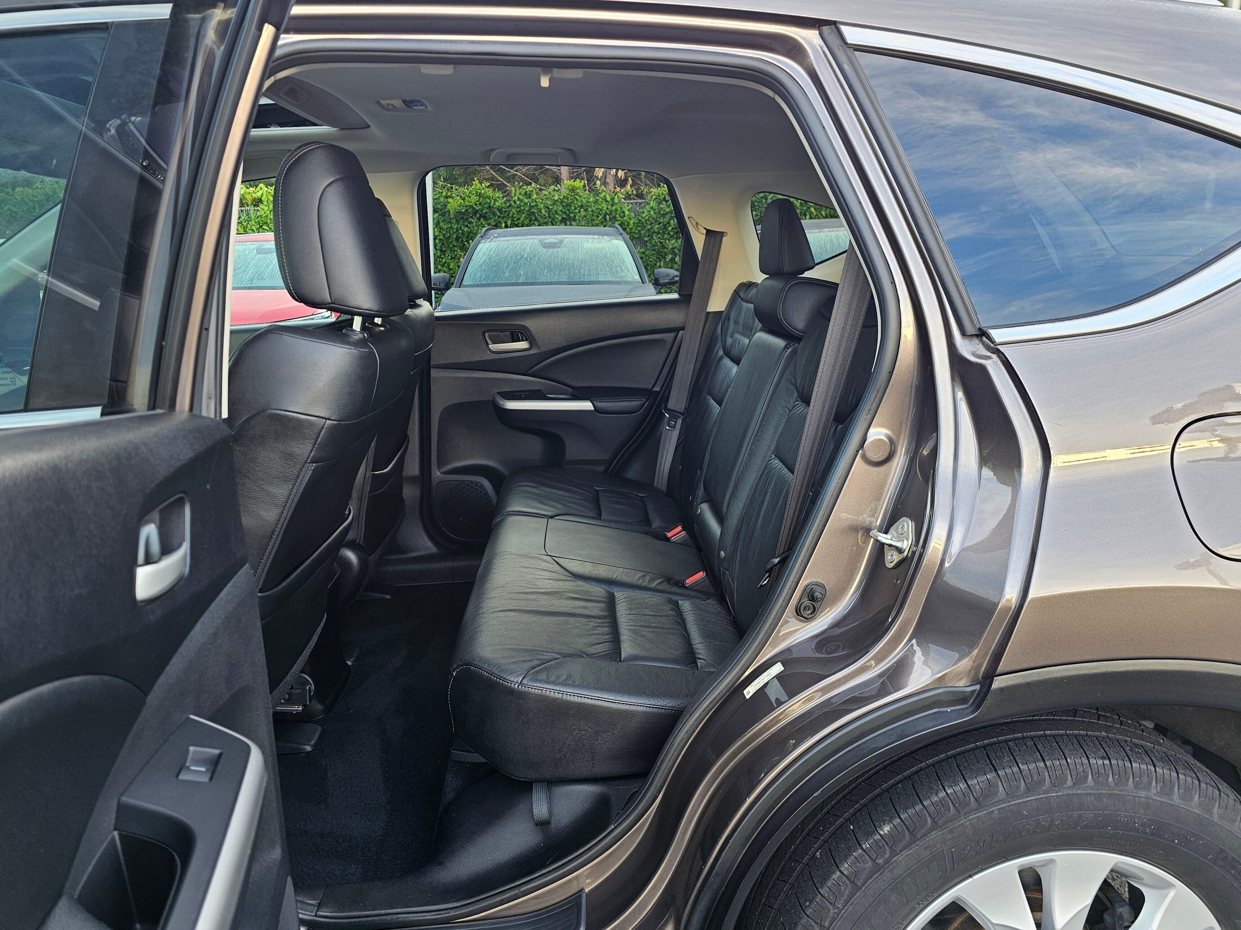 Used 2014 Kona Coffee Metallic Honda EX-L image 19