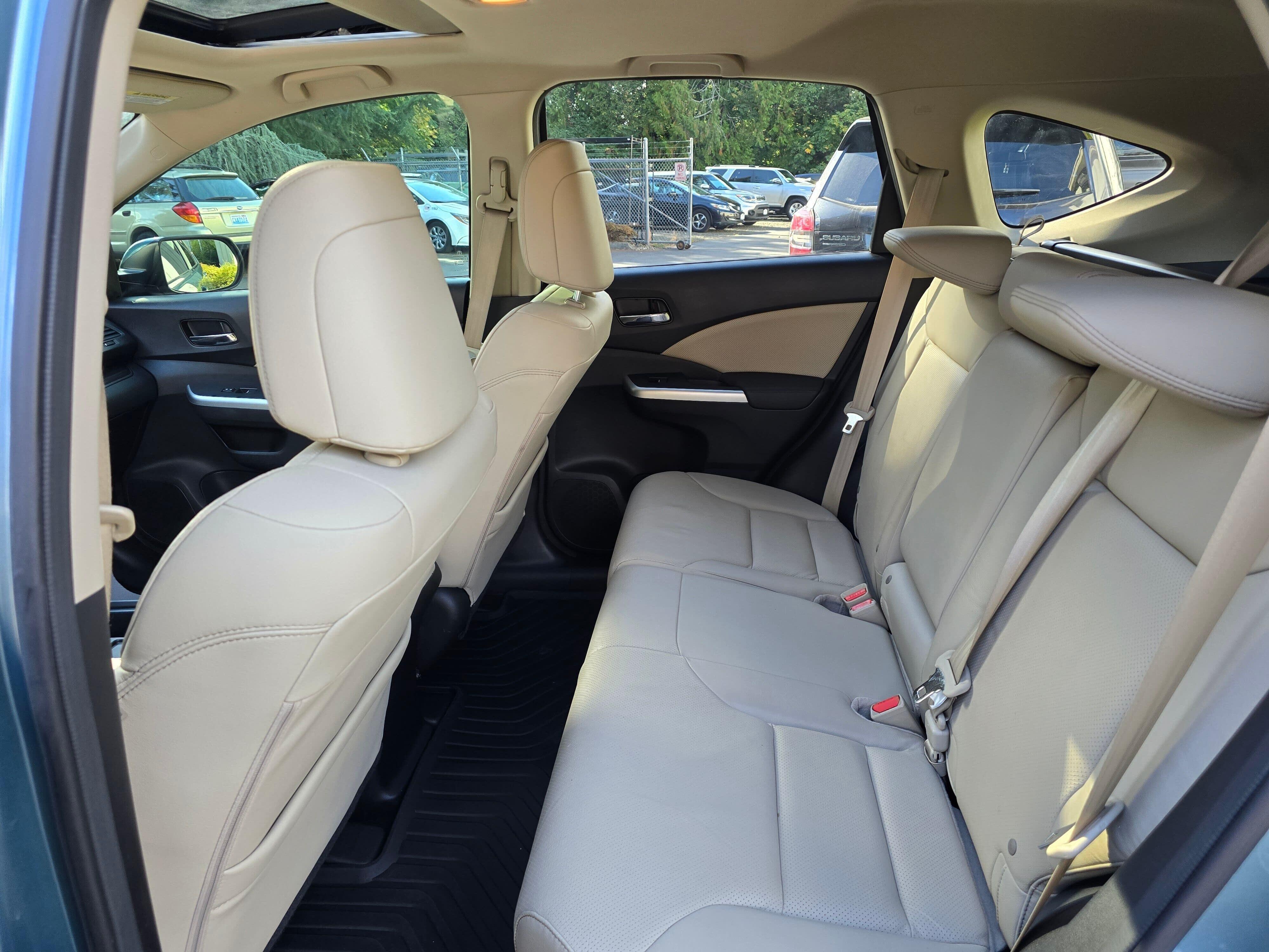 Used 2016 Obsidian Blue Pearl Honda EX-L image 10