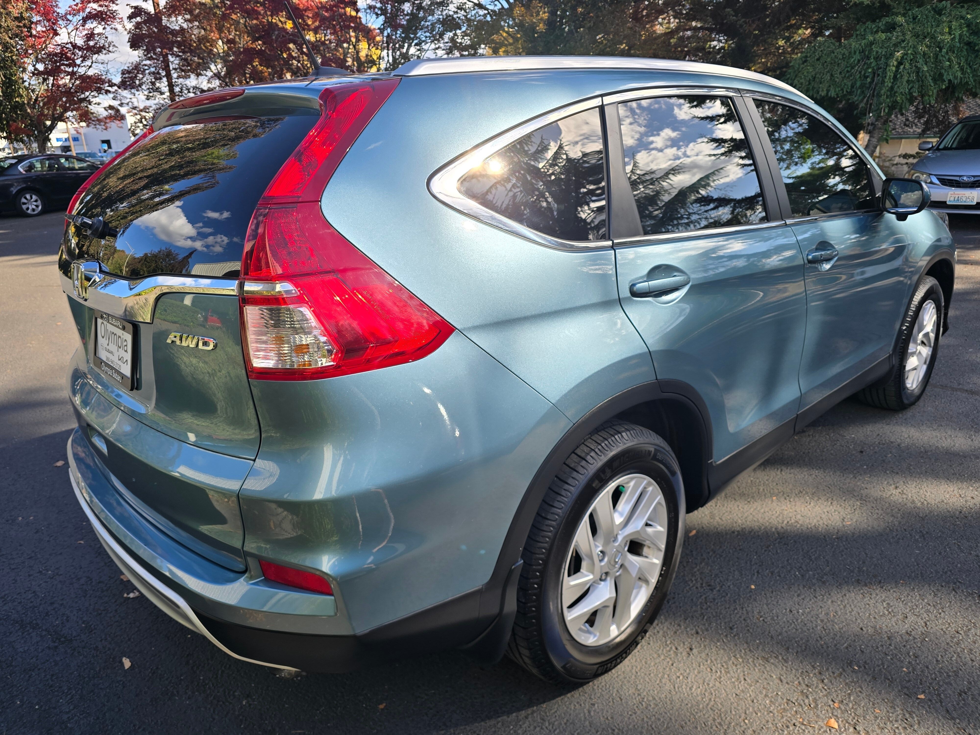 Used 2016 Obsidian Blue Pearl Honda EX-L image 4