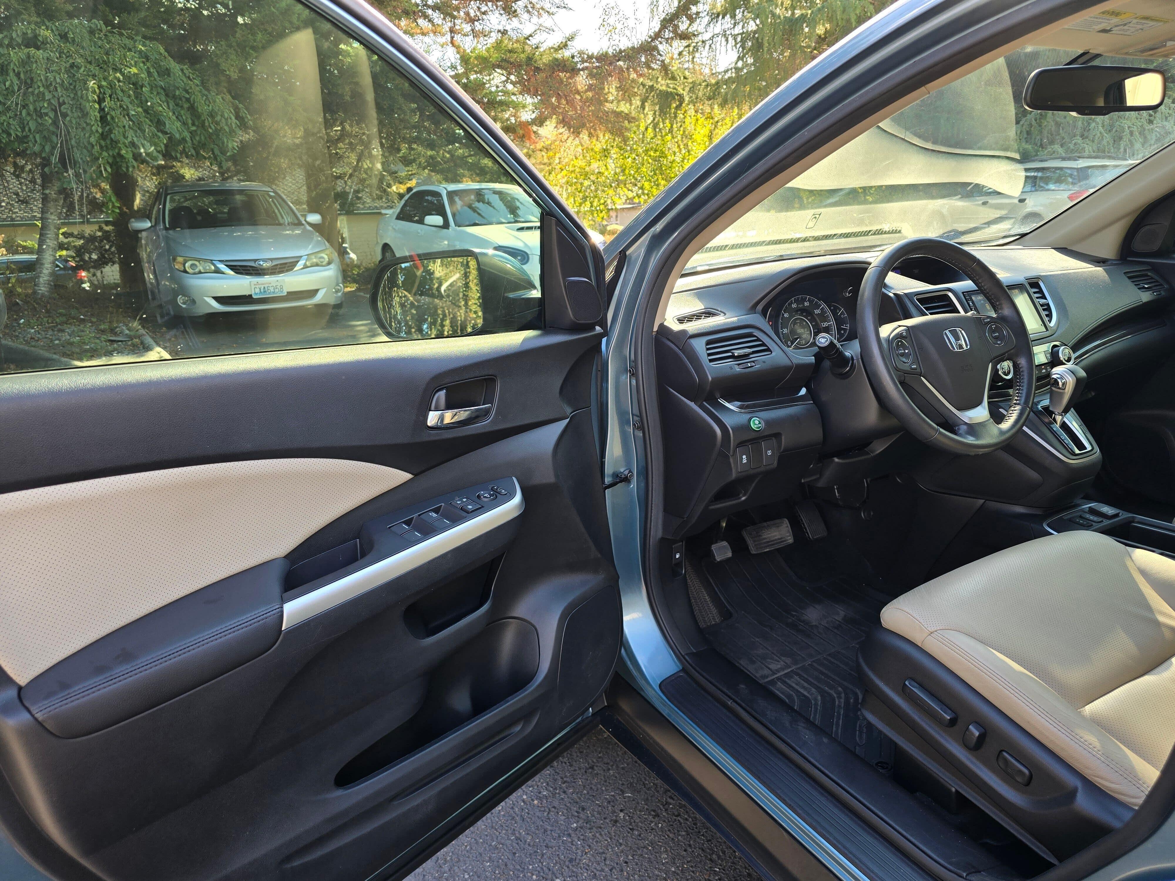 Used 2016 Obsidian Blue Pearl Honda EX-L image 7