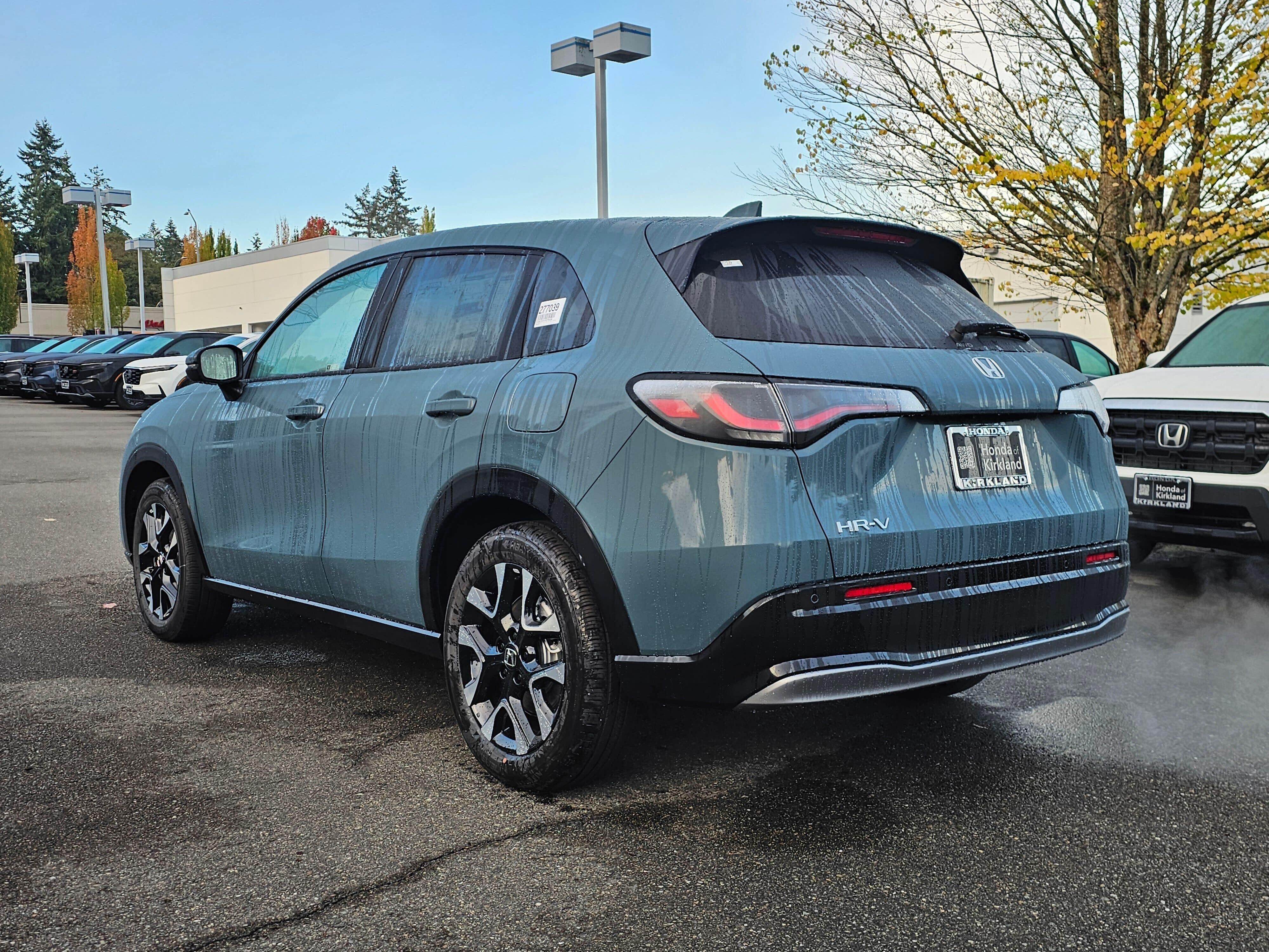 New 2027 Nordic Forest Pearl Honda EX-L image 5