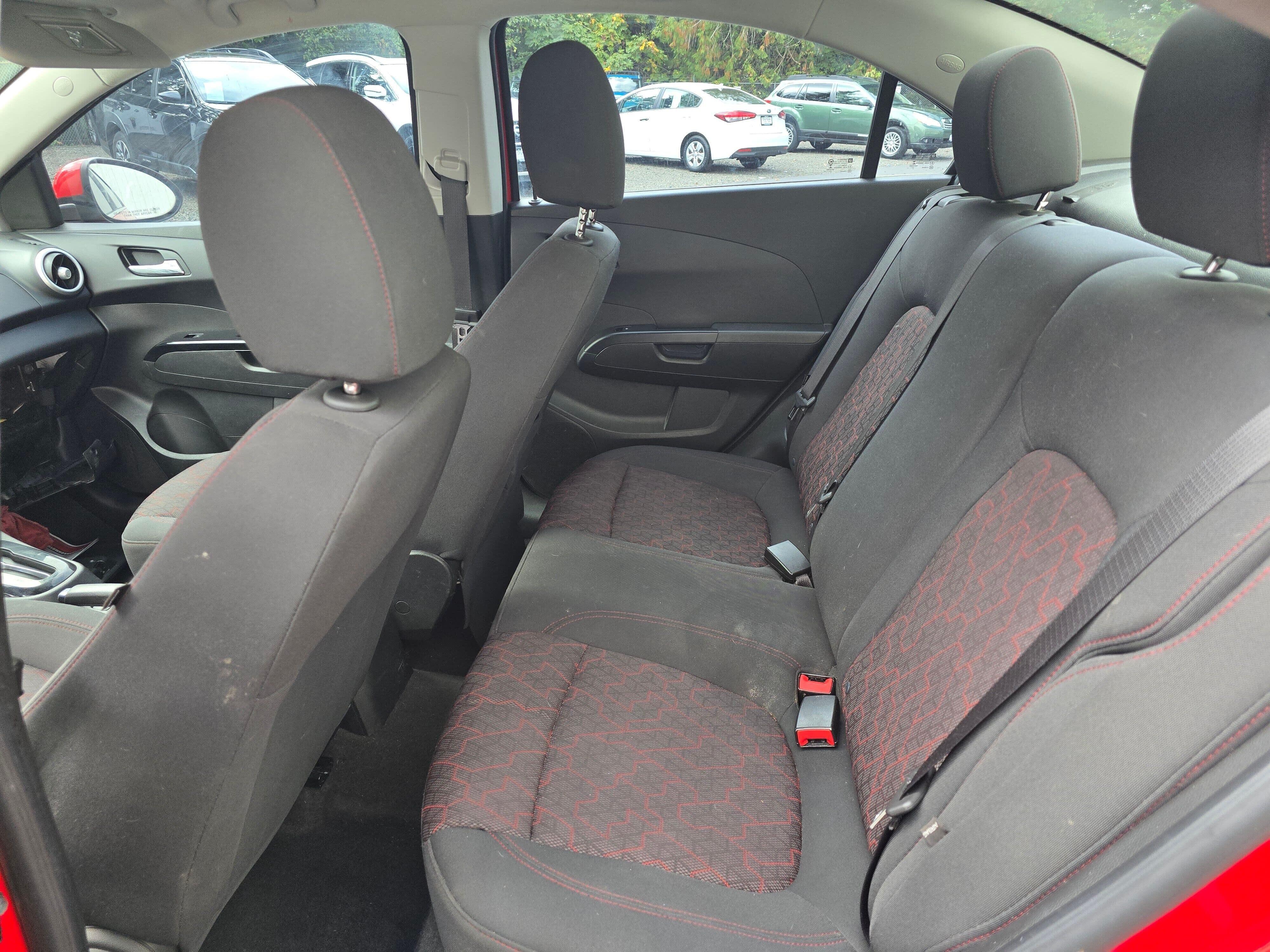 Used 2018 Red Chevrolet LT image 10