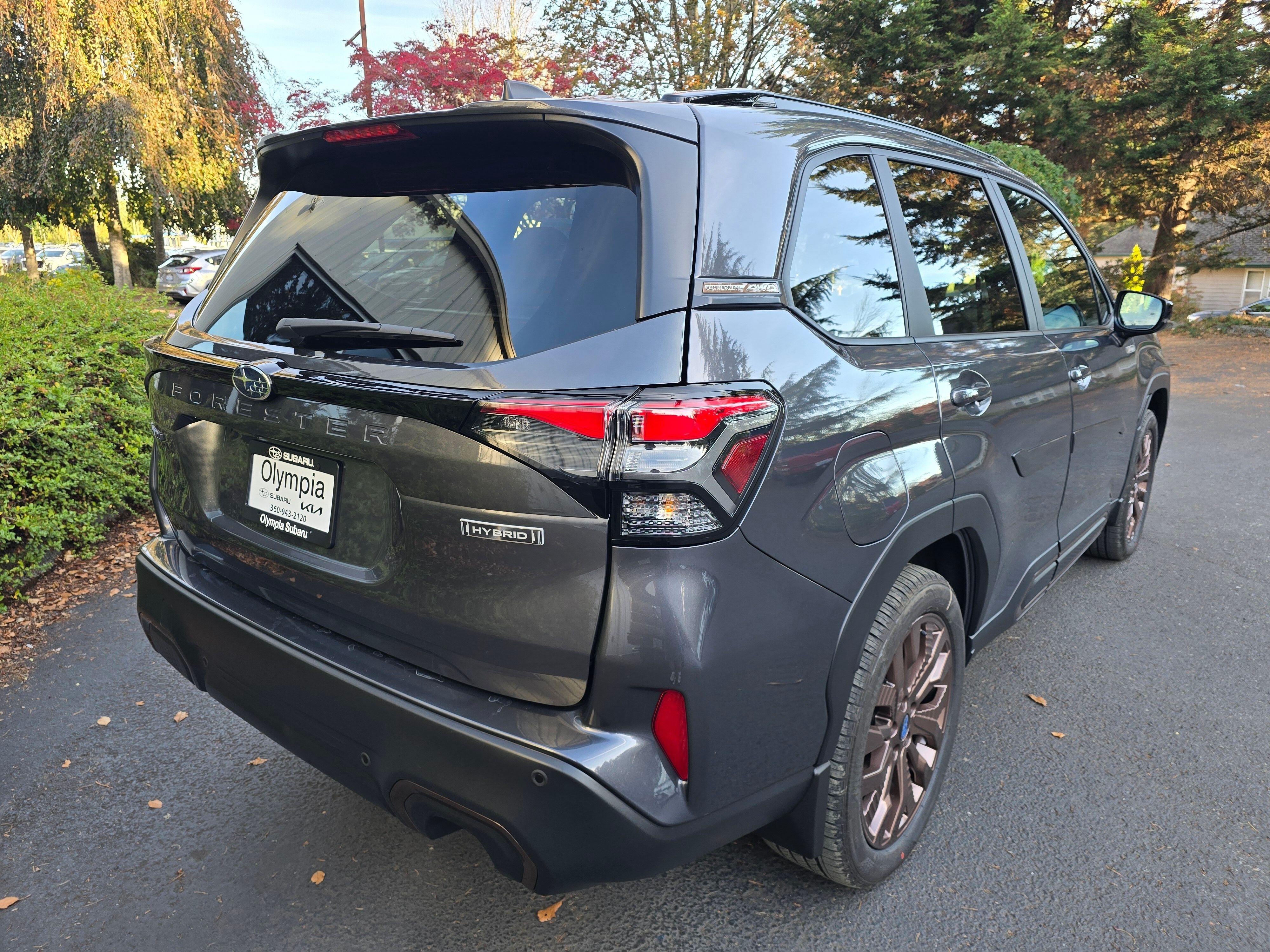 New 2026 MAGNETITE GRAY METALLIC Subaru Sport Hybrid image 4
