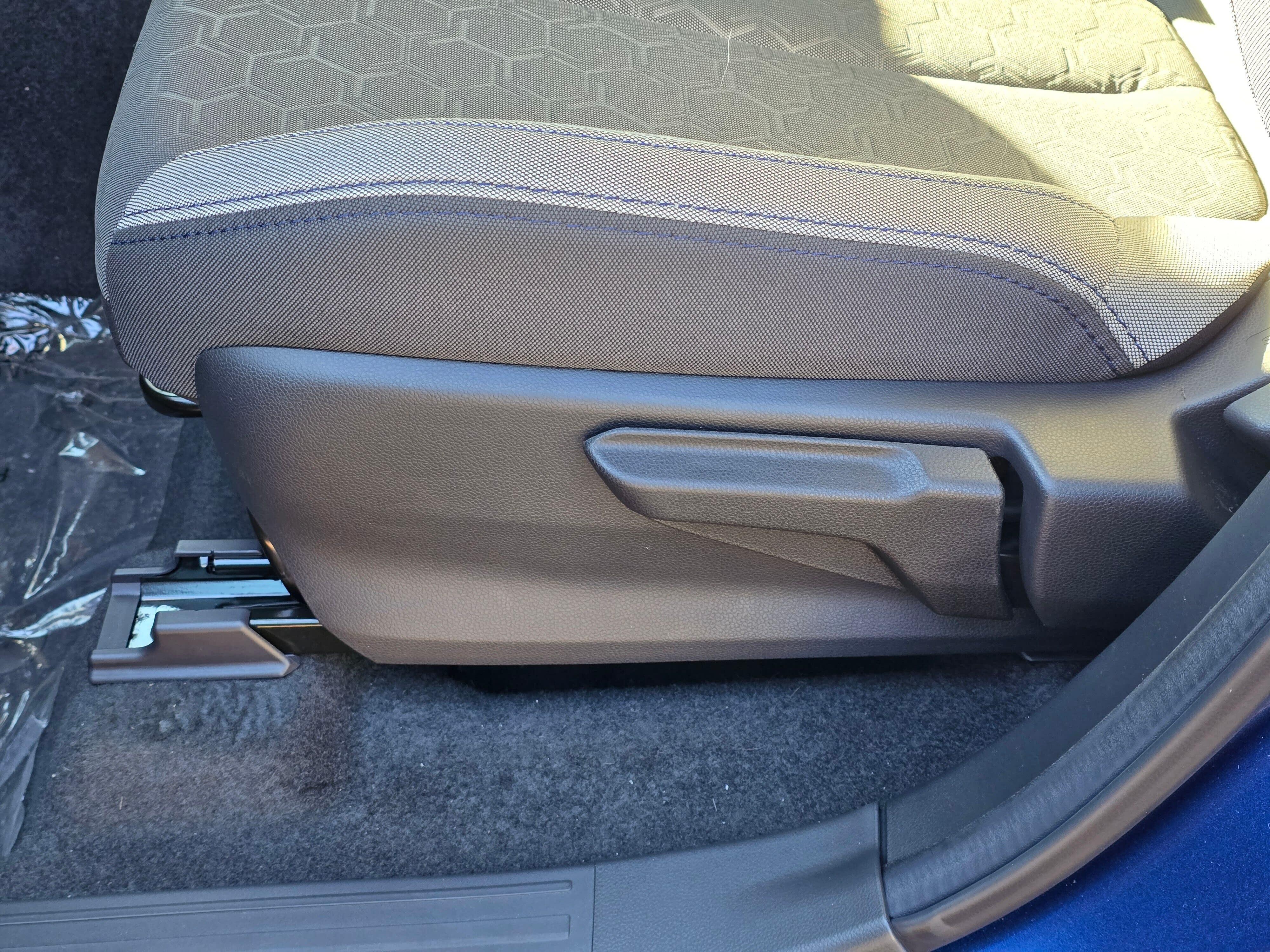 New 2026 DAYBREAK BLUE PEARL Subaru Standard Model image 13