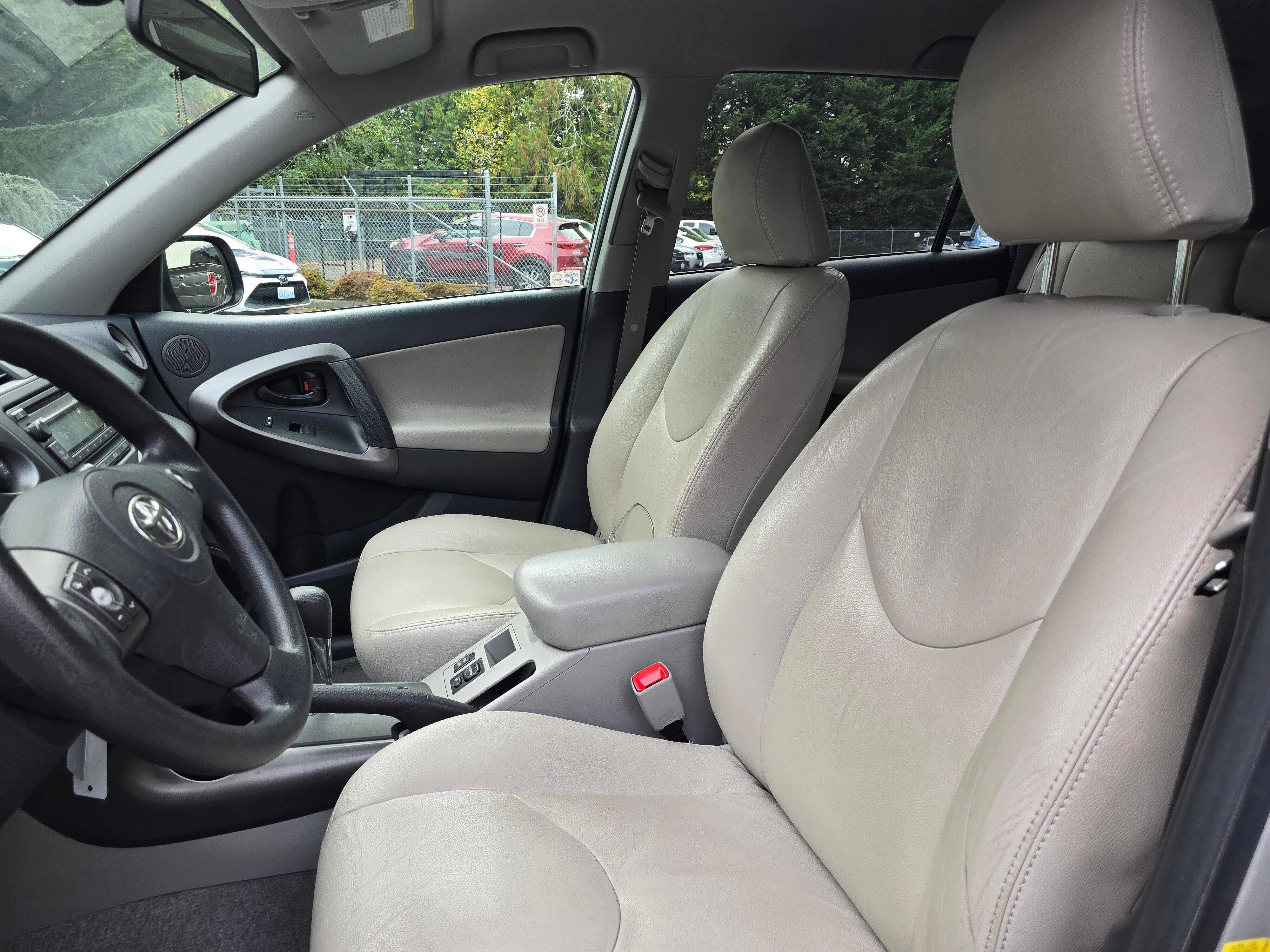 Used 2012 Classic Silver Metallic Toyota Base image 11