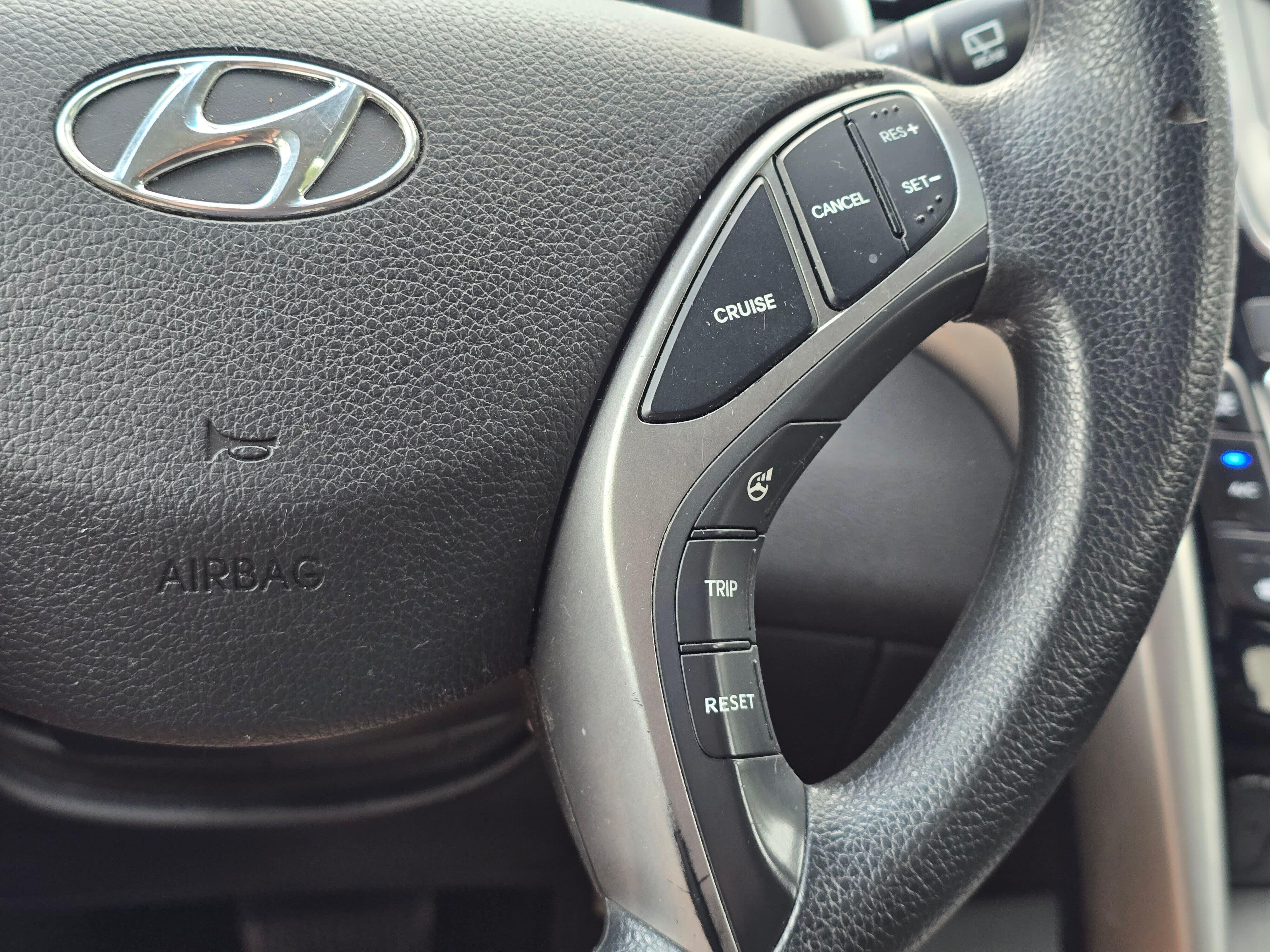 Used 2016 Shimmering Silver Hyundai Base image 13