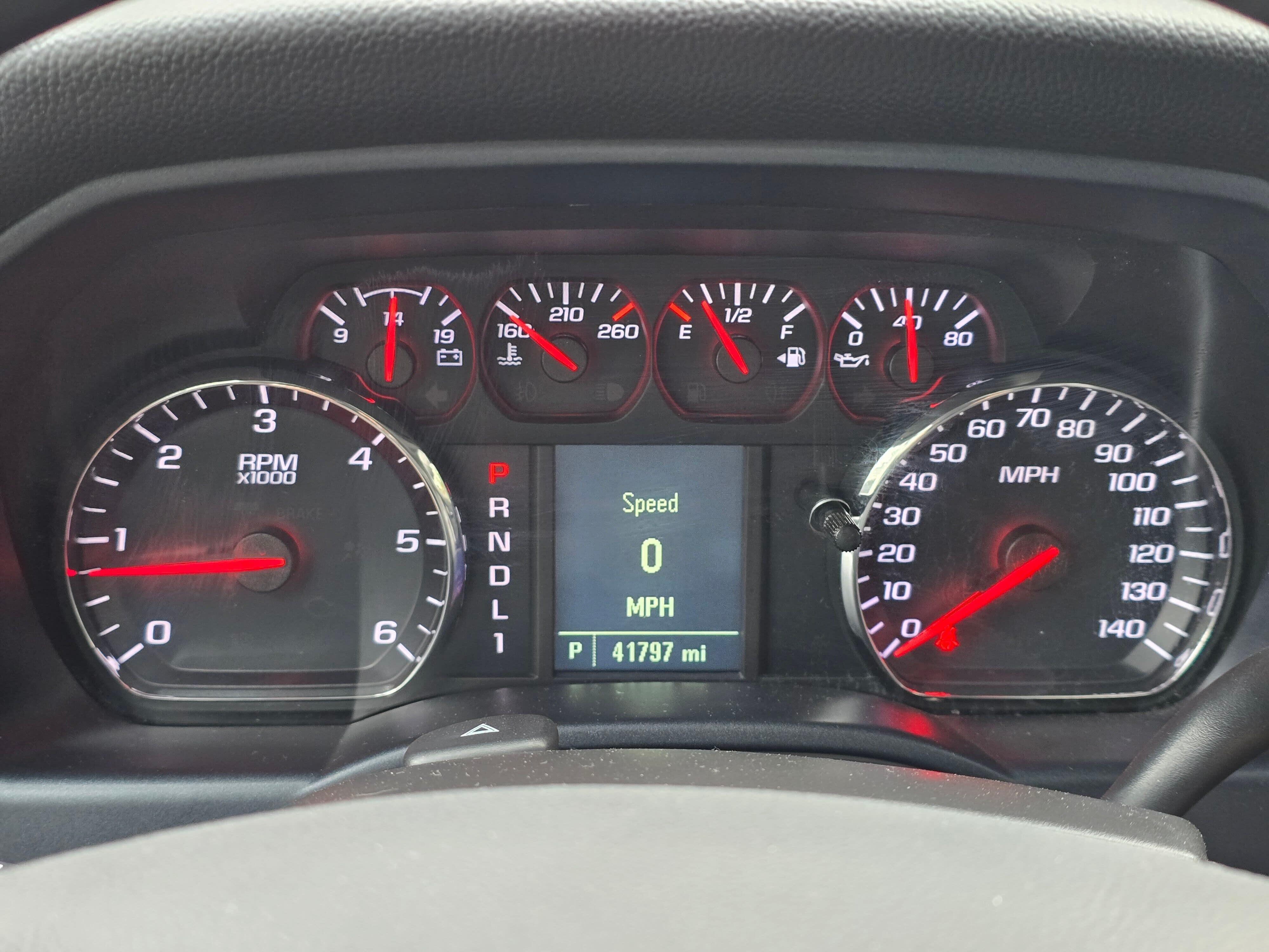 Used 2018 Summit White GMC Base image 16