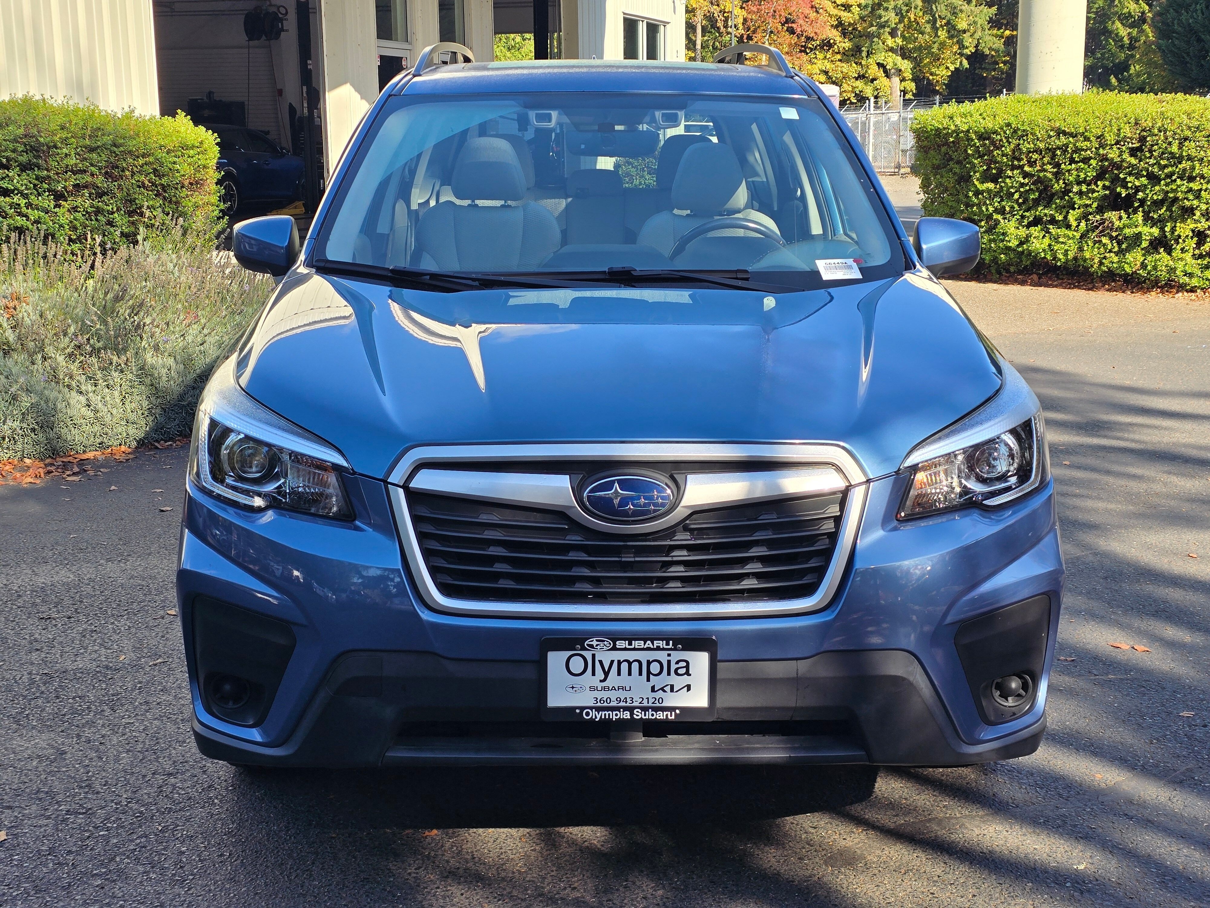 Used 2020 Horizon Blue Subaru Premium image 2