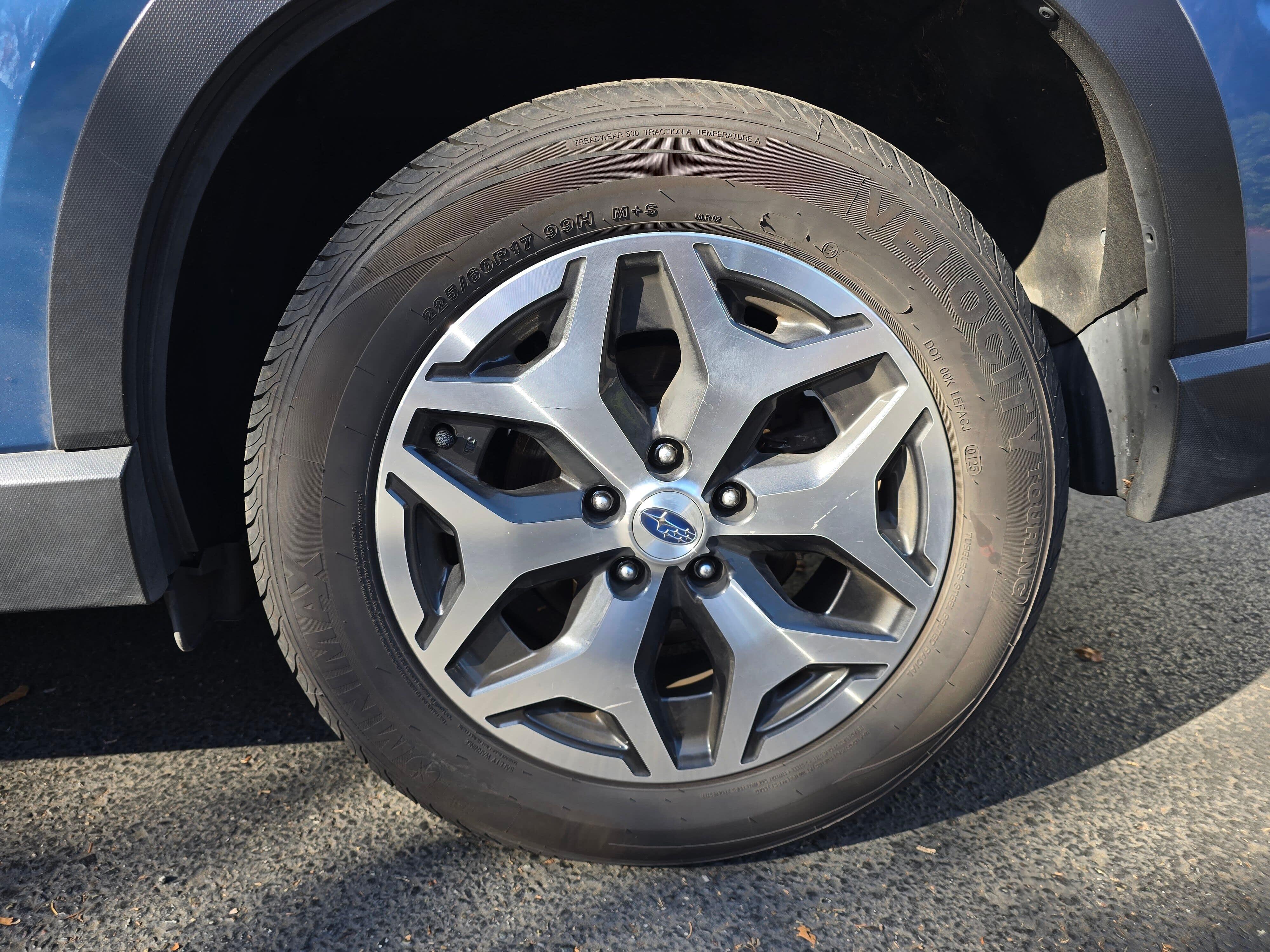 Used 2020 Horizon Blue Subaru Premium image 6