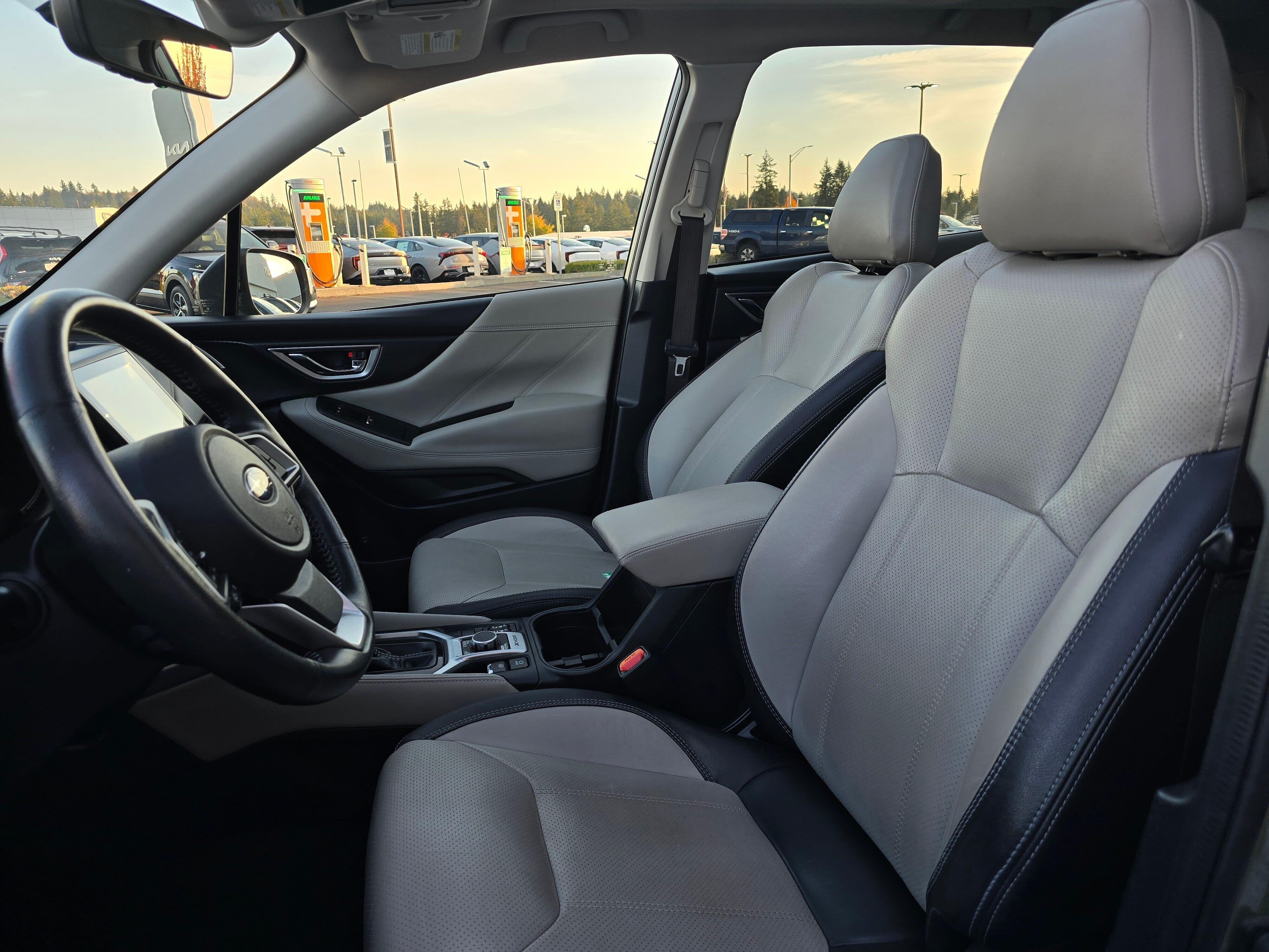 Used 2020 Jasper Green Metallic Subaru Limited image 12