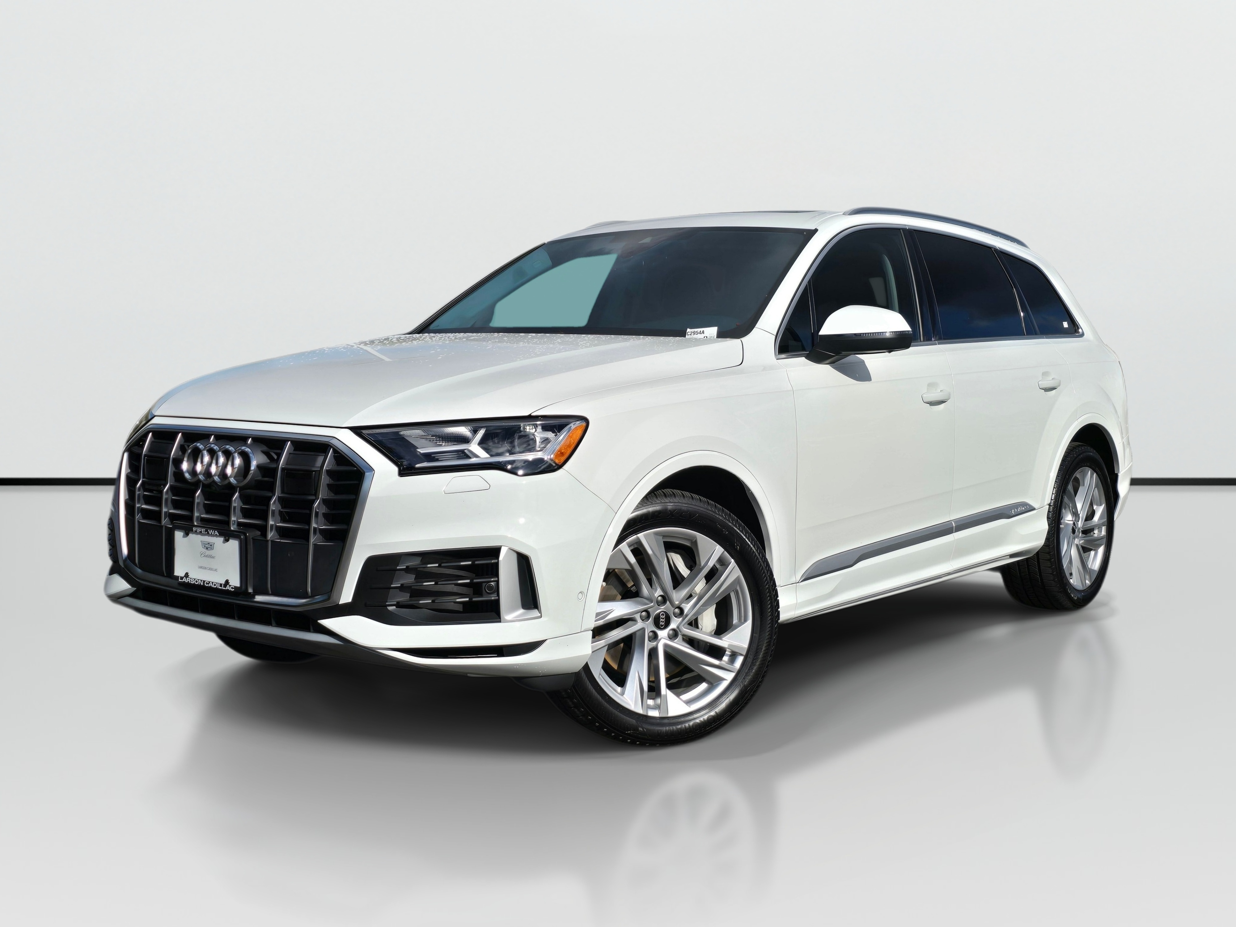 Carrara White 2022 Audi Q7 SUV / Crossover All-Wheel Drive 8-Speed Automatic