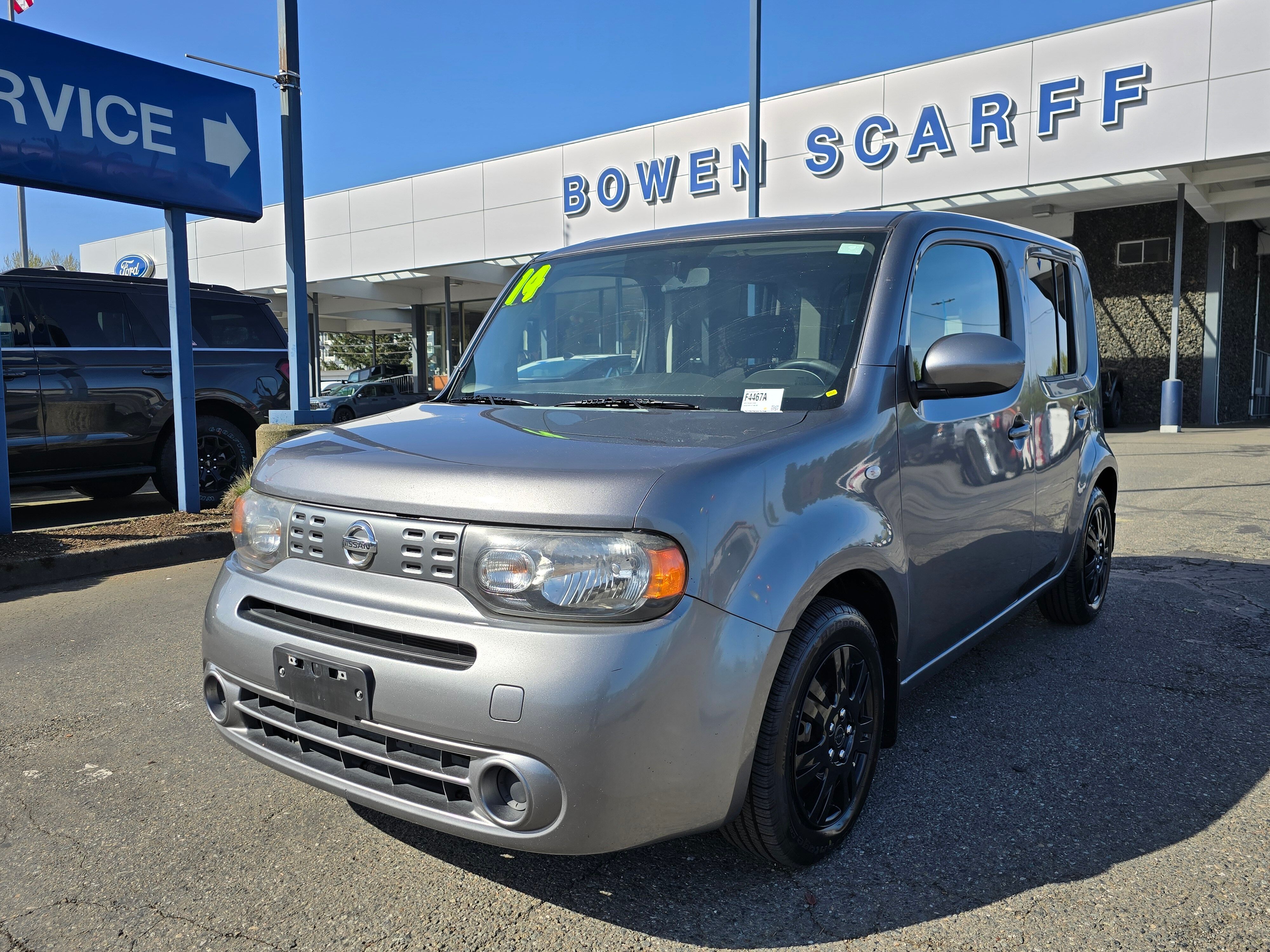 2014 Nissan cube S