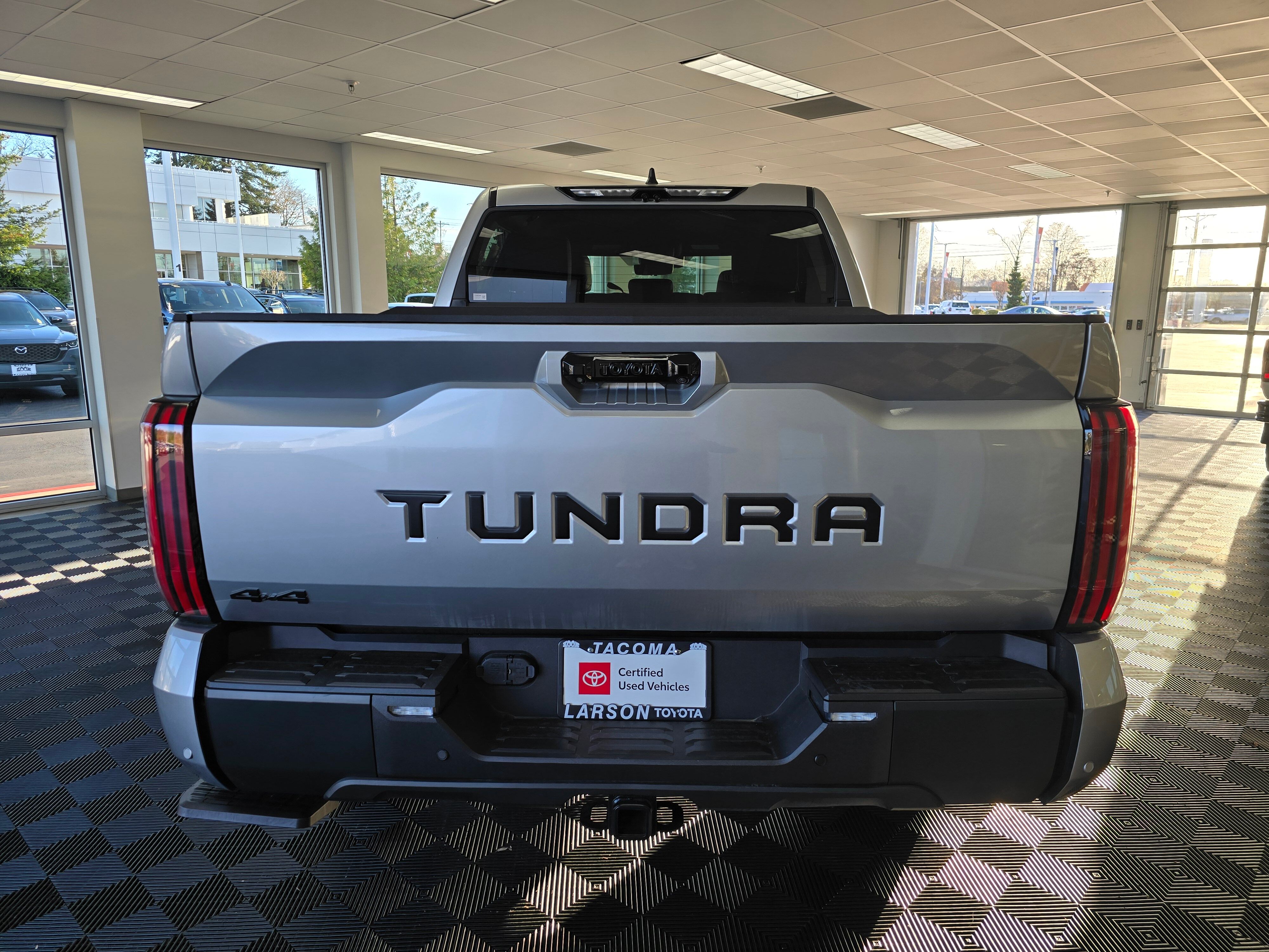 View vehicle photo 5