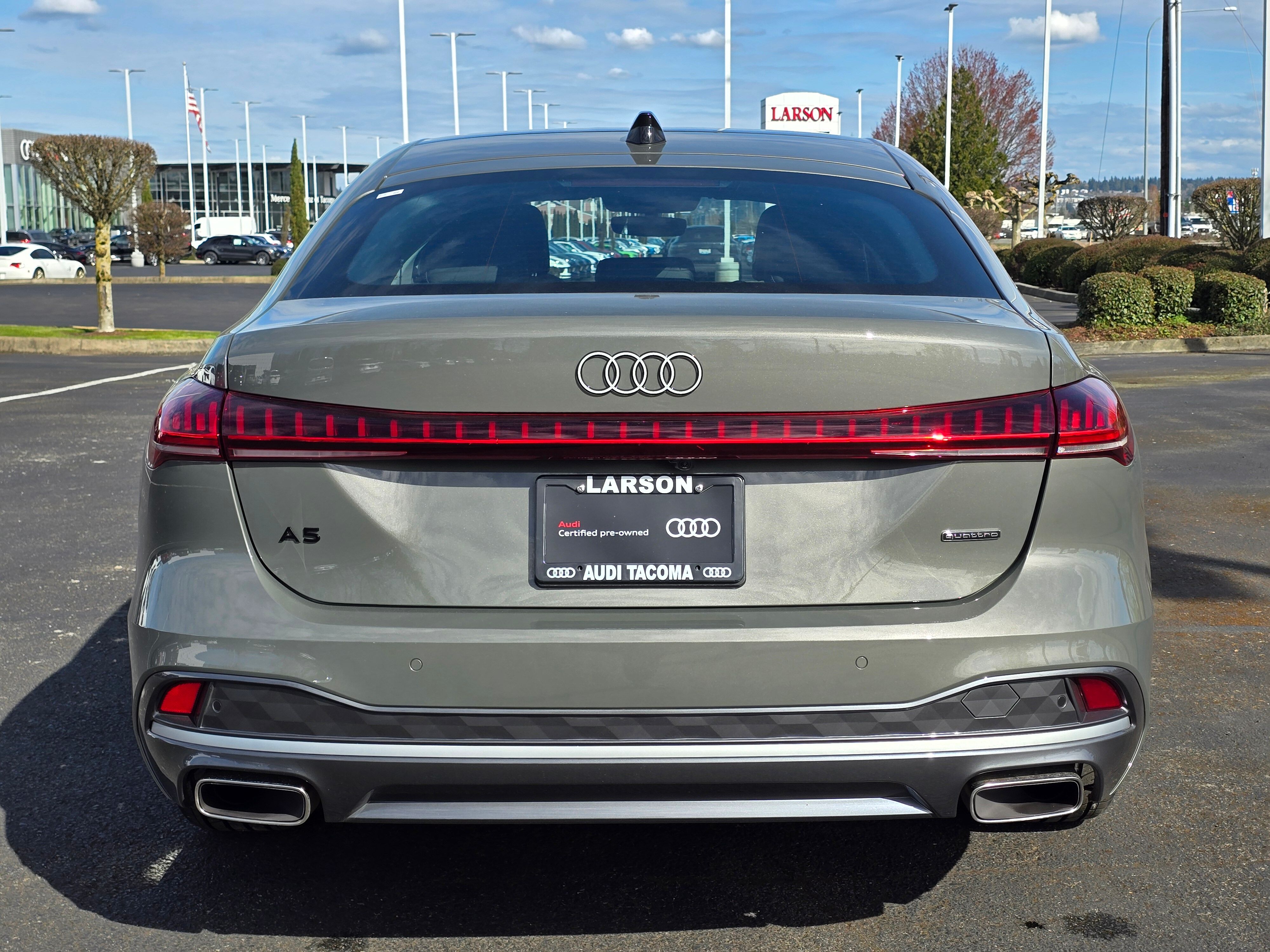 View vehicle photo 5